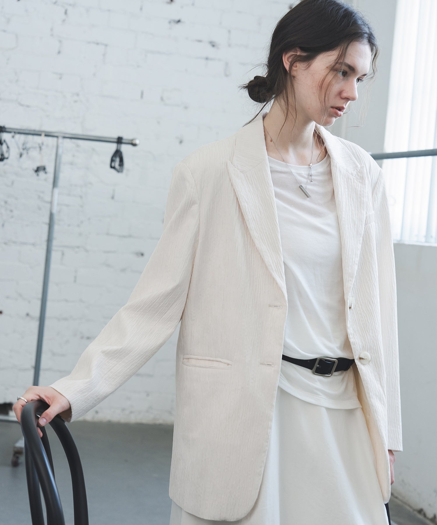Crinkle Texture White Peak-Lapel Blazer(Shoulder Pads)