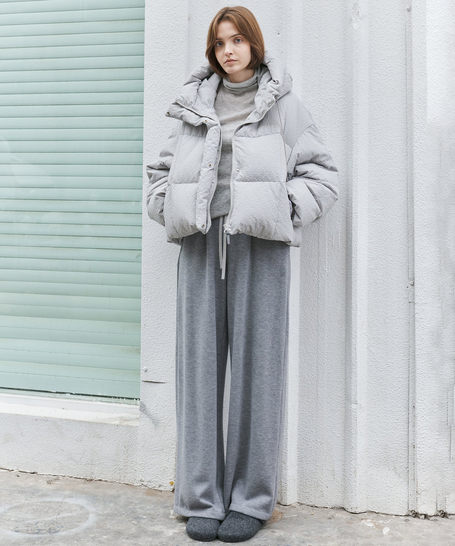 Textured Crinkle Hooded Short Down Jacket