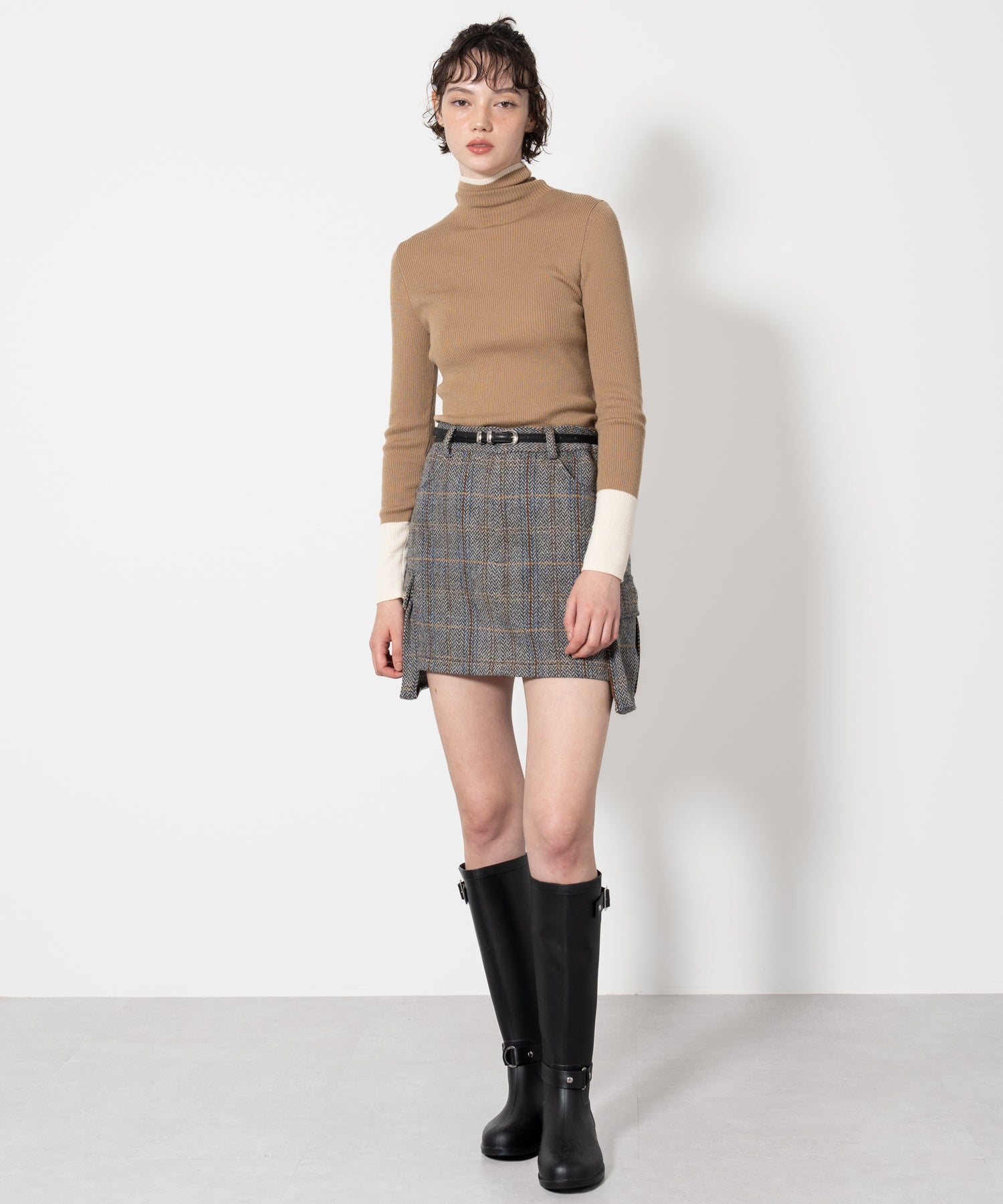 Color Block Rib Knit High Neck Wool Top