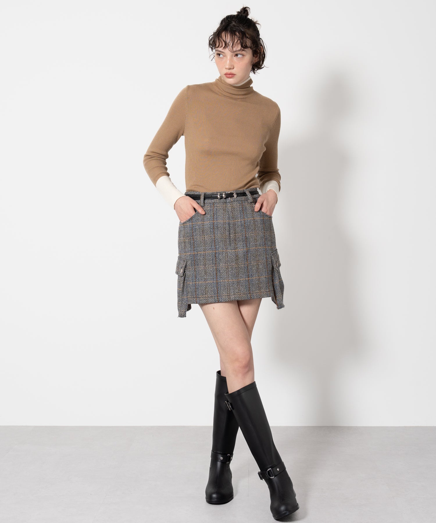 Color Block Rib Knit High Neck Wool Top