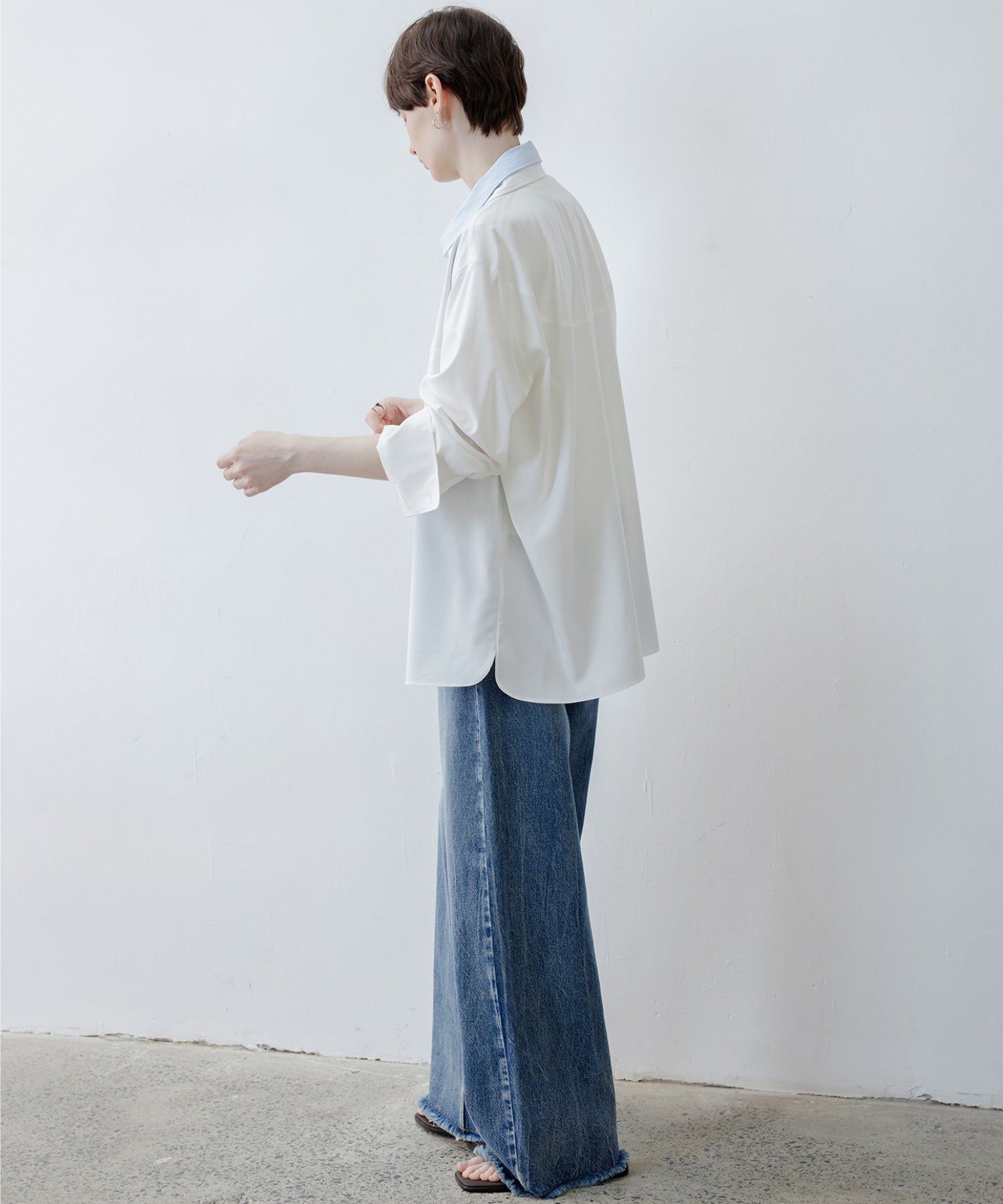 Frayed Hem Straight Denim Pants