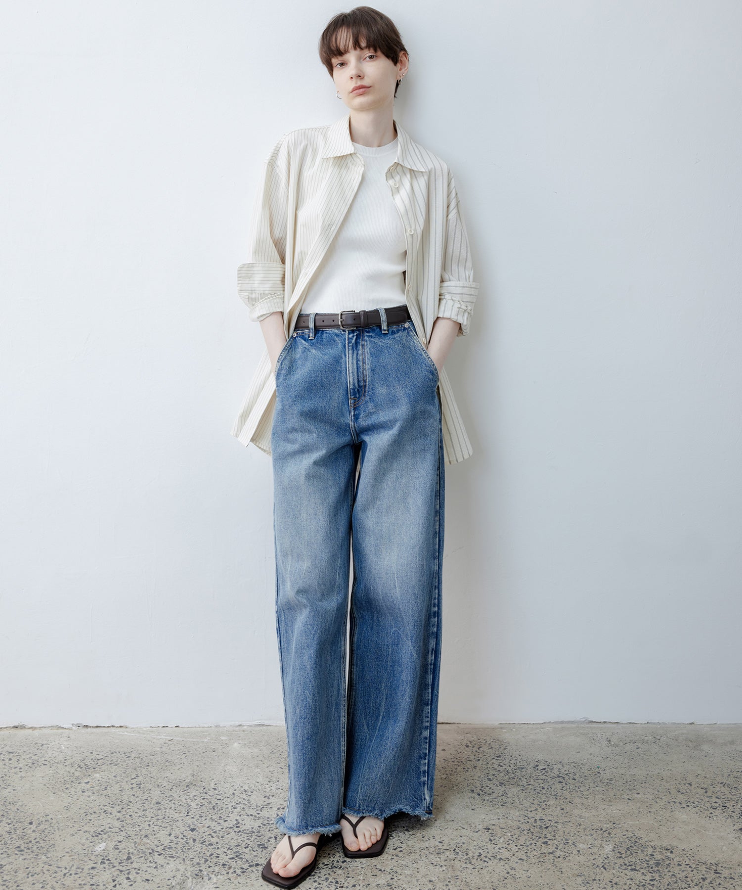 Frayed Hem Straight Denim Pants