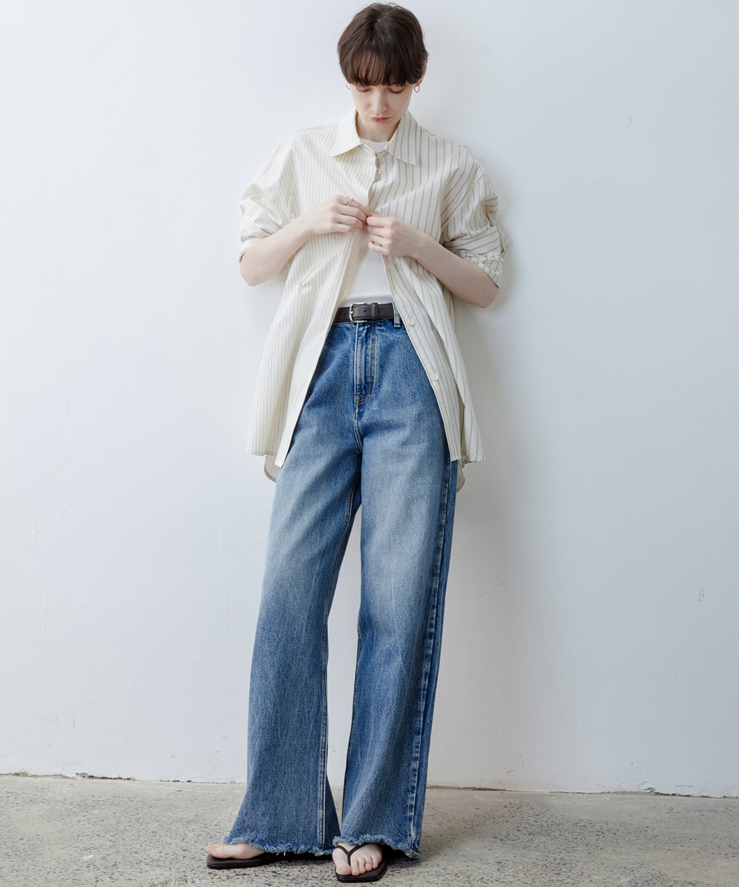 Frayed Hem Straight Denim Pants