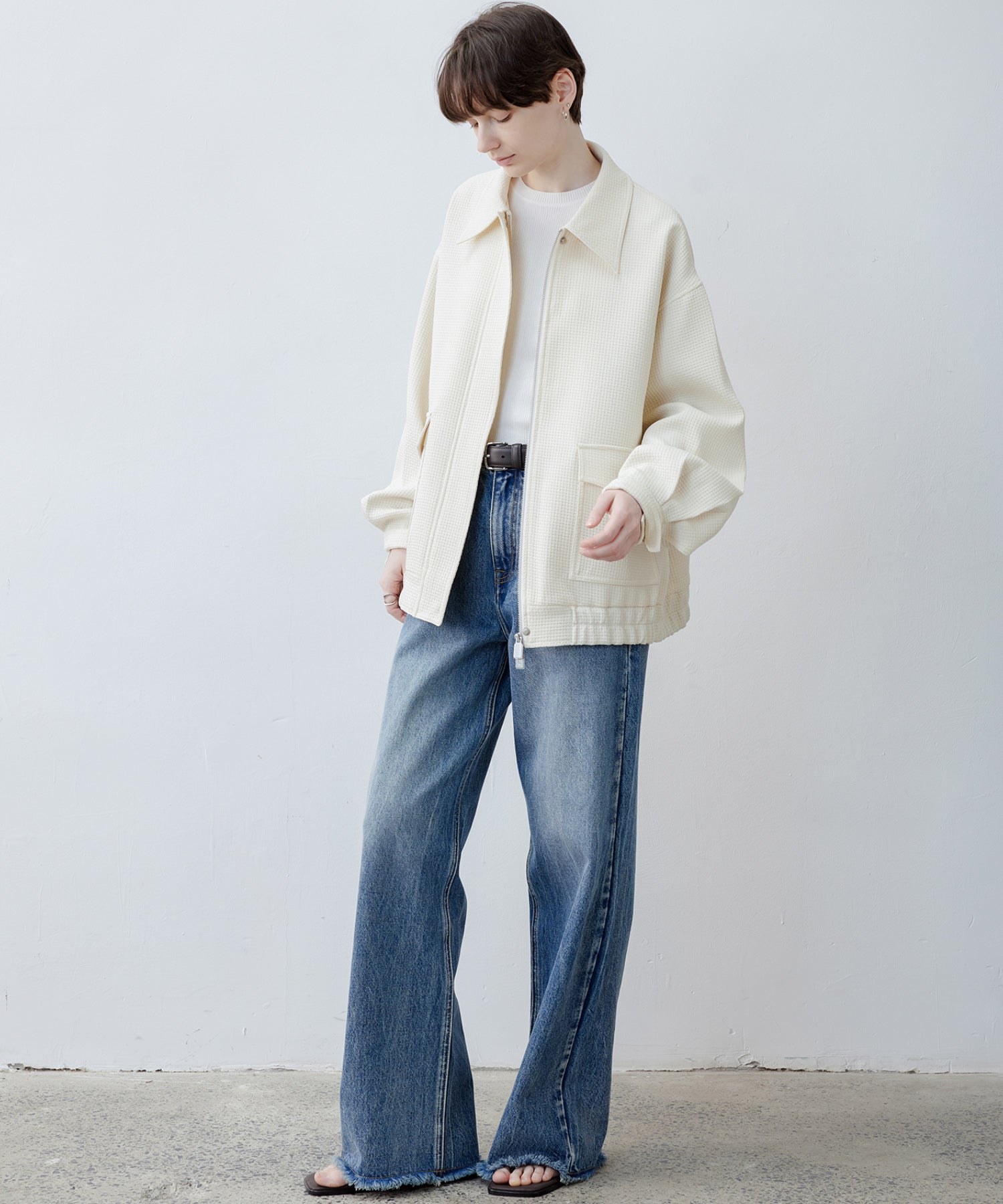 Frayed Hem Straight Denim Pants