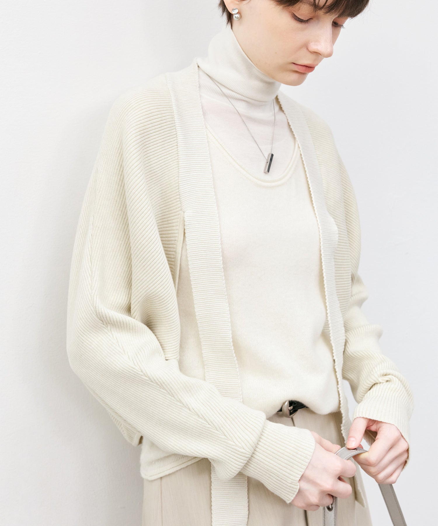 Ribbed Knit Color-block Short Bolero