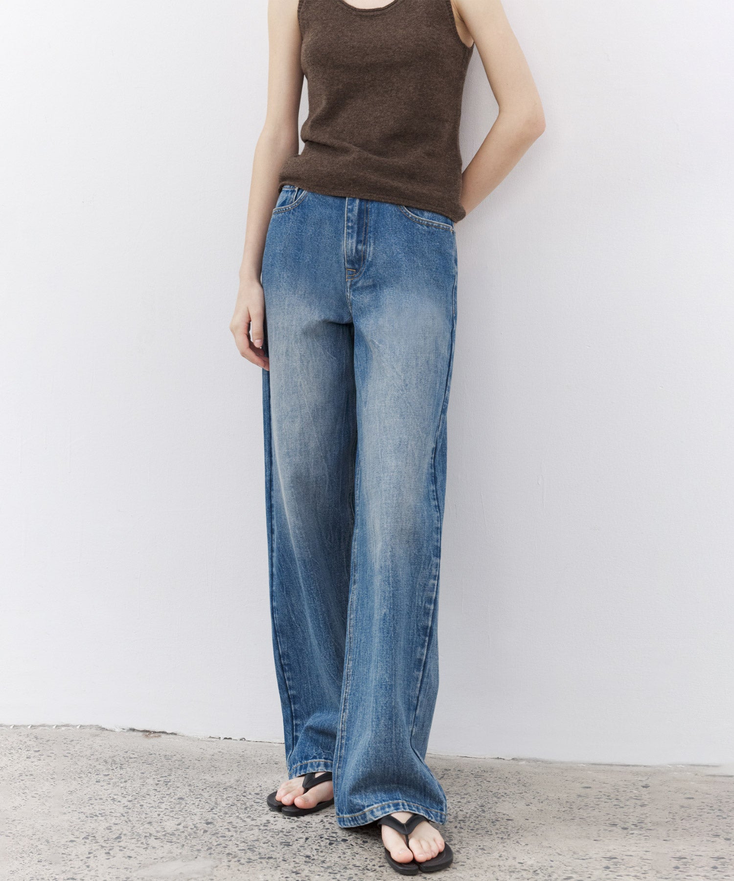 Water Ripple Wash Straight Jeans