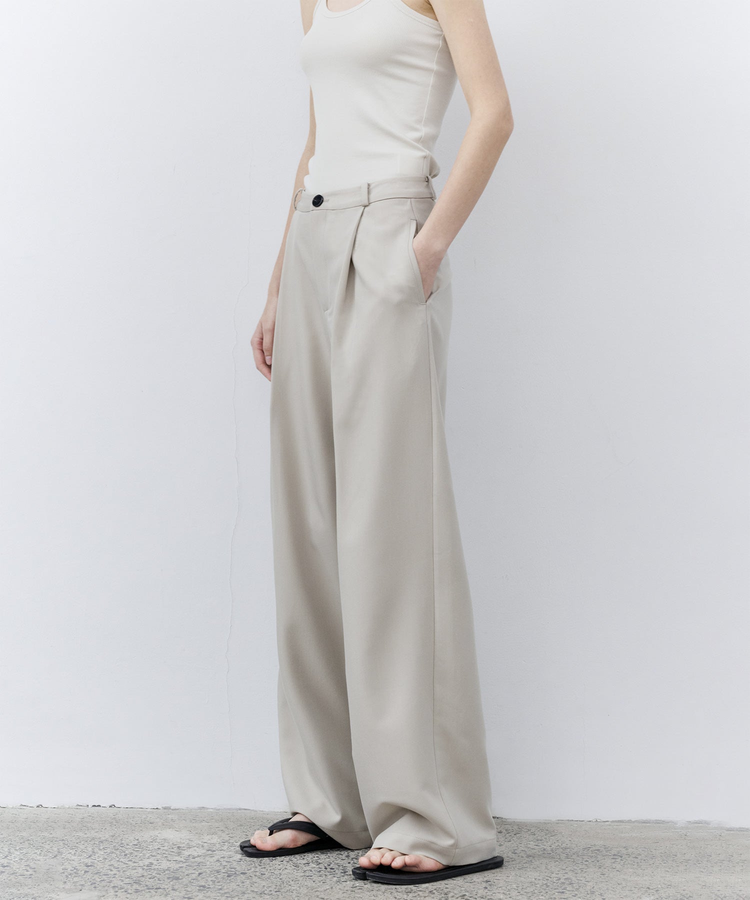 Basic Drape Tailored Straight Slacks