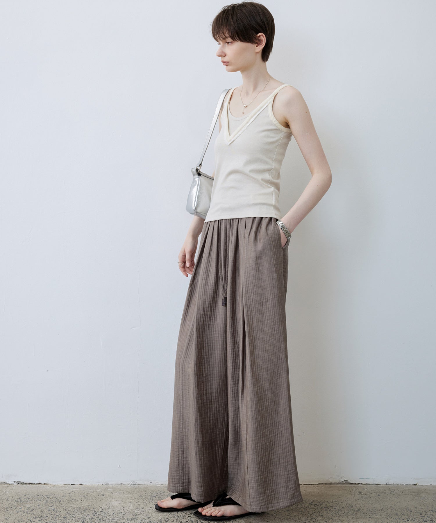 Lightweight Textured Wide-Leg Pants