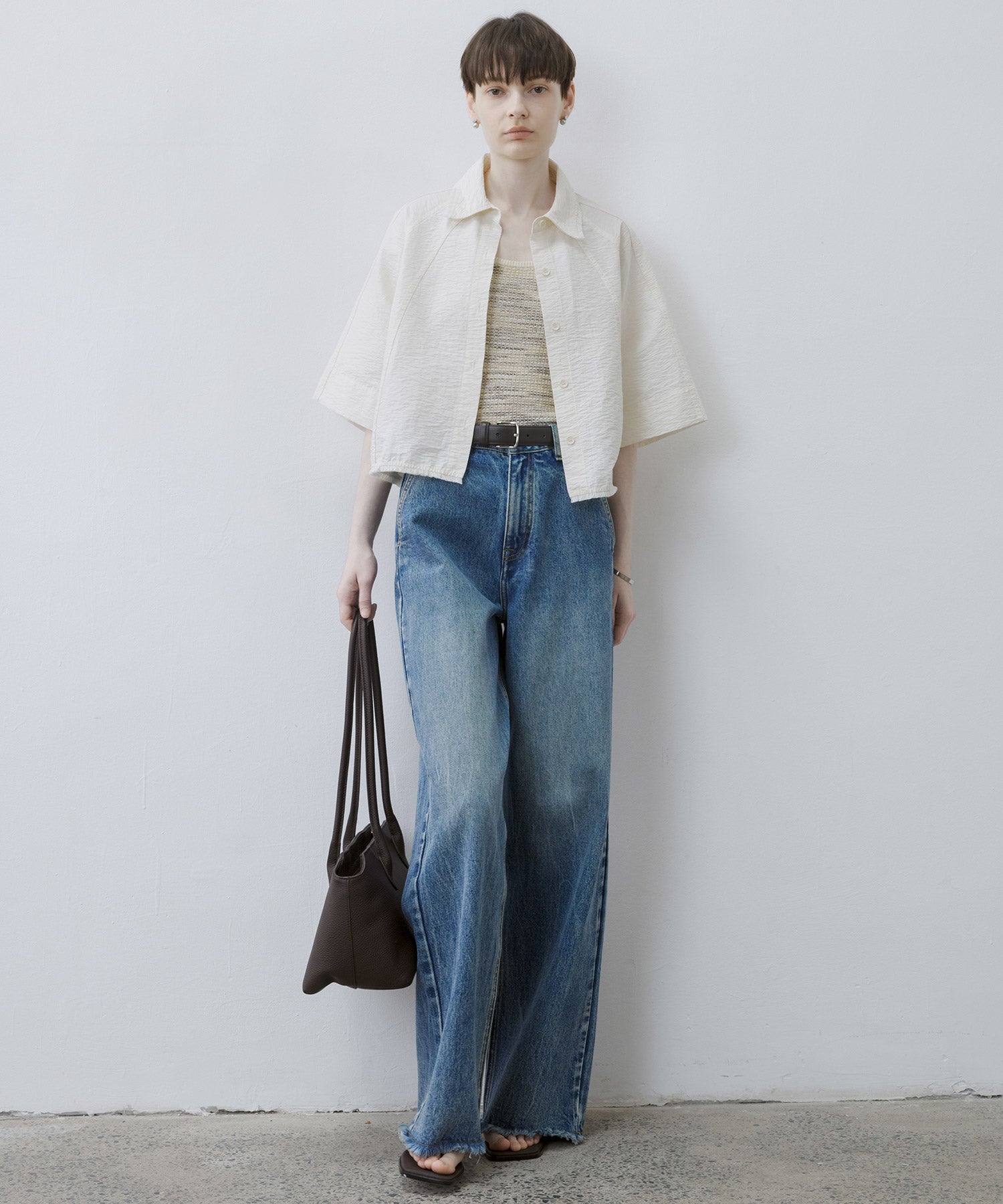 Artisanal Texture Shirt with Fringe Design – 5-Sleeve Raglan Style