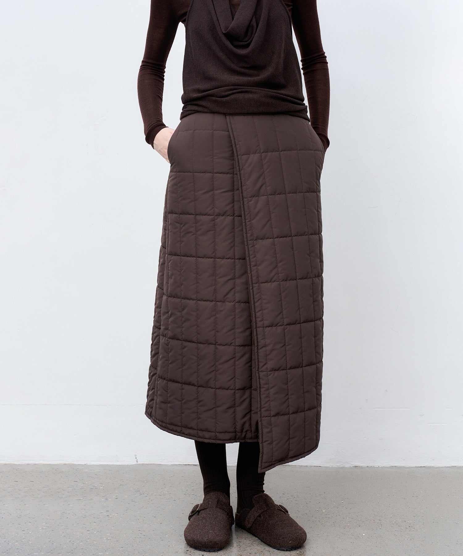 Quilted Overlap Long Skirt Straight Silhouette Padded Warm Winter Skirt