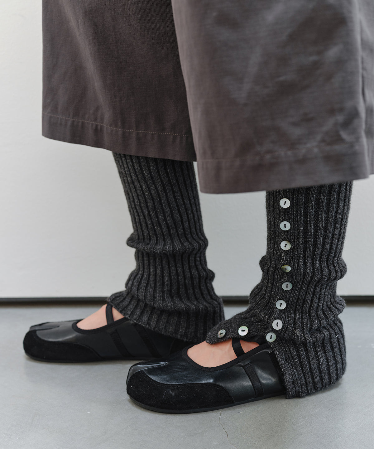 Button Detail Ribbed Knit Leg Warmers