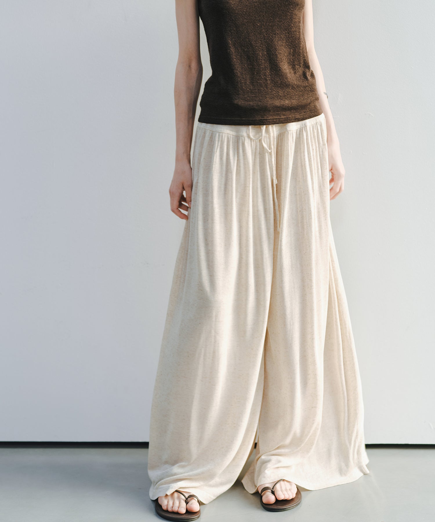 「7月中旬~下旬出荷」Linen Blend Gathered Wide Pants