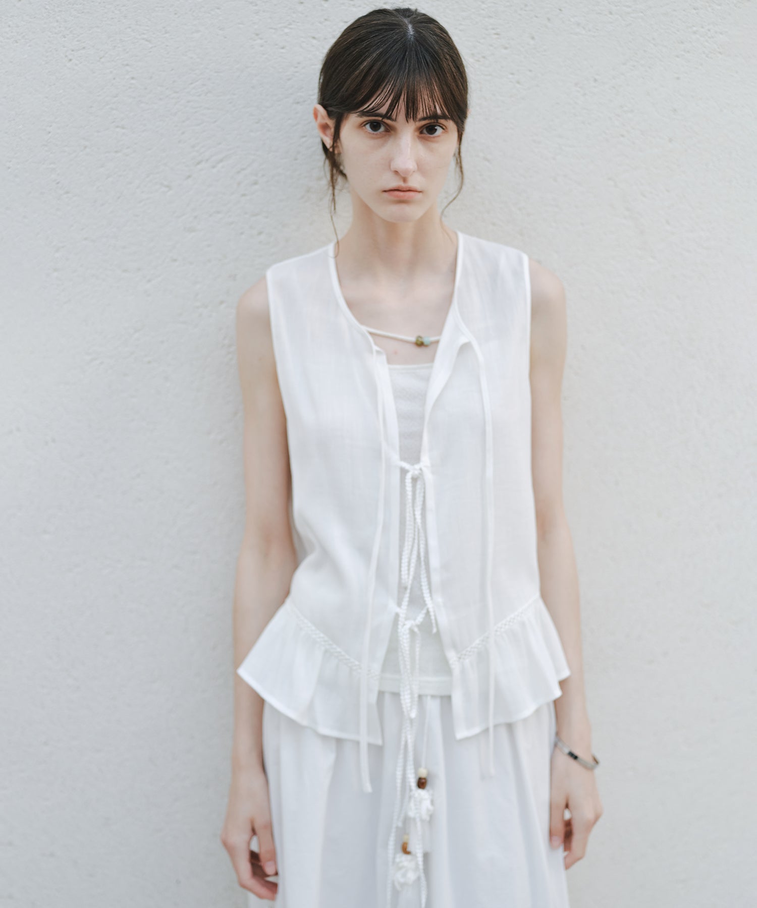 「8月中旬~下旬出荷」Linen Blend Front Tie Ruffle Sleeveless Vest