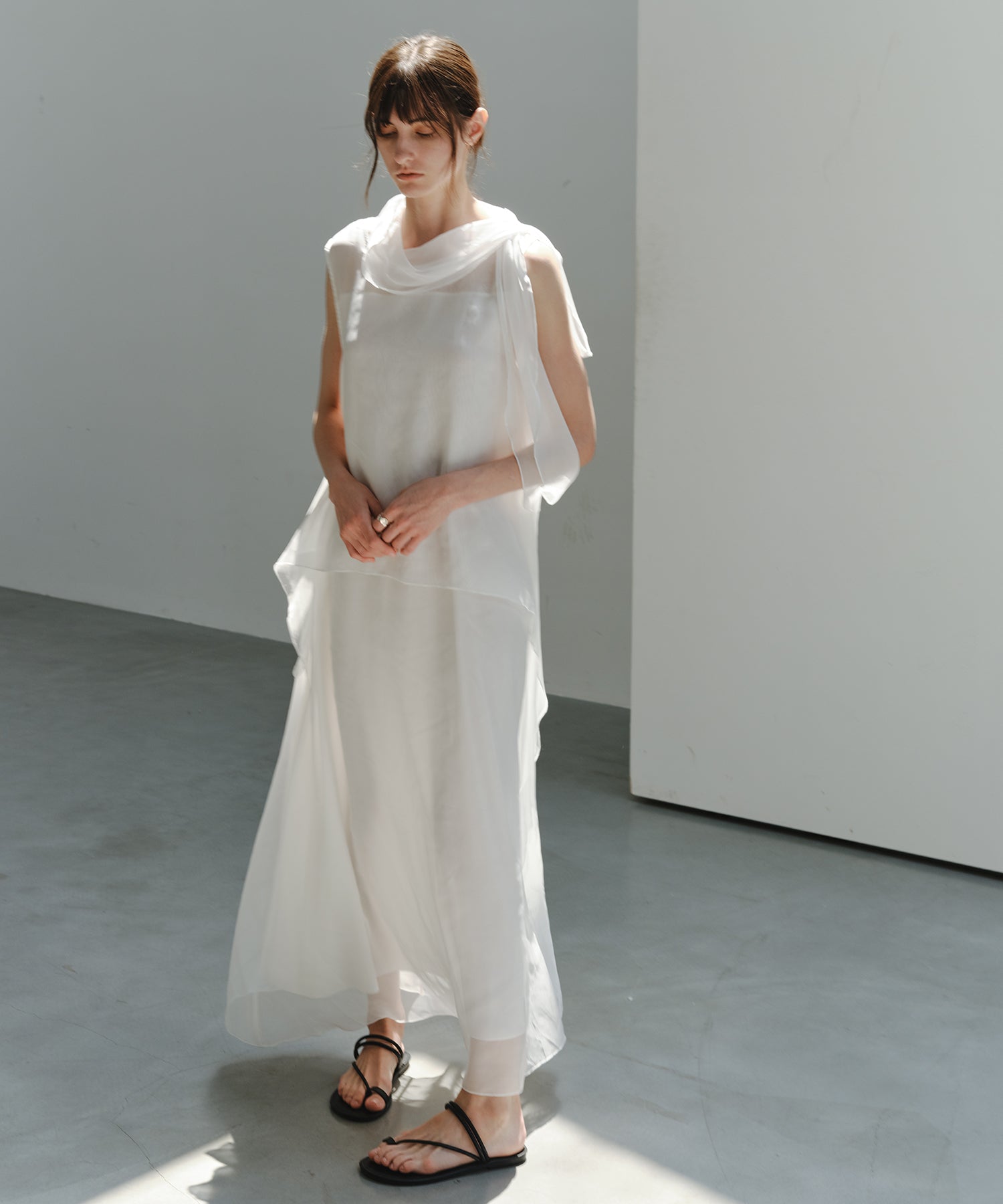 「7月中旬~下旬出荷」Sheer Draped Scarf Dress