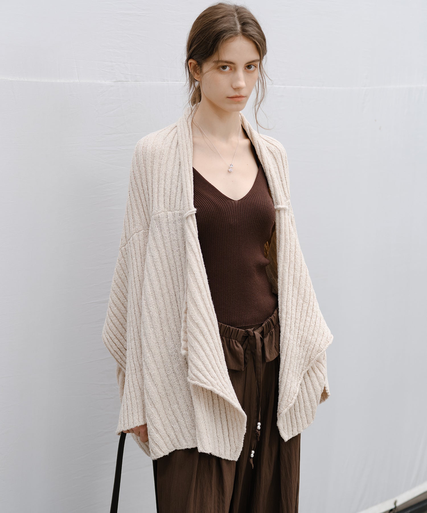 「2월 하순~3월 상순 출하」Chunky Draped Knit Cardigan