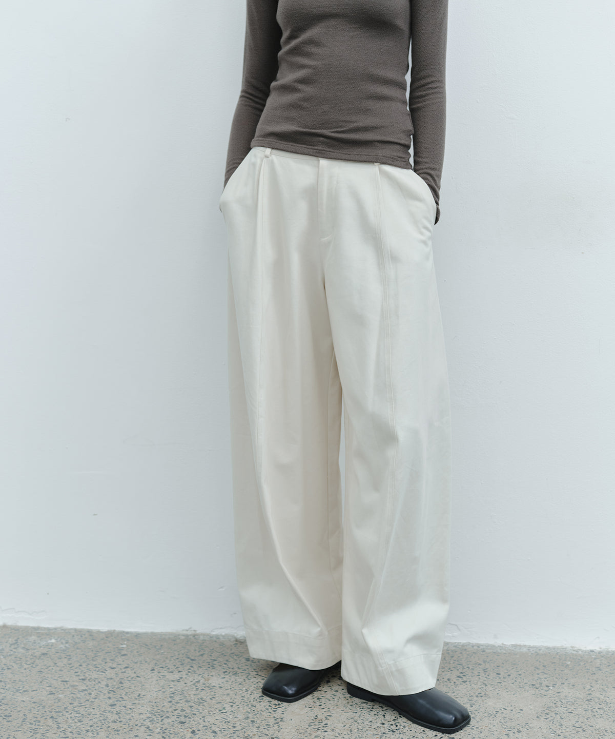 「10月下旬出荷予定」Back Elastic Wide Straight Pants