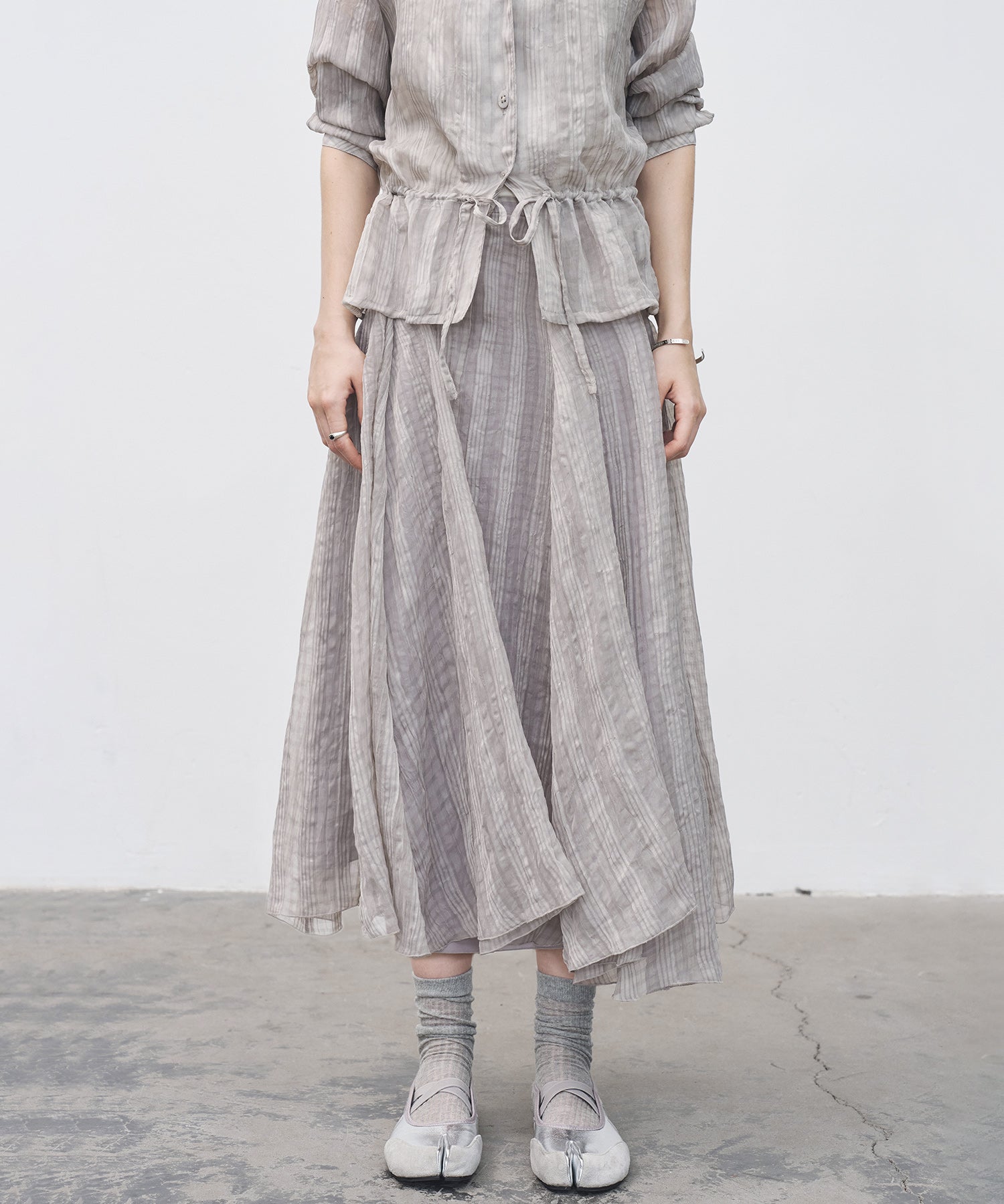 Asymmetric Hem Crinkled Check Midi Skirt – A-Line Silhouette