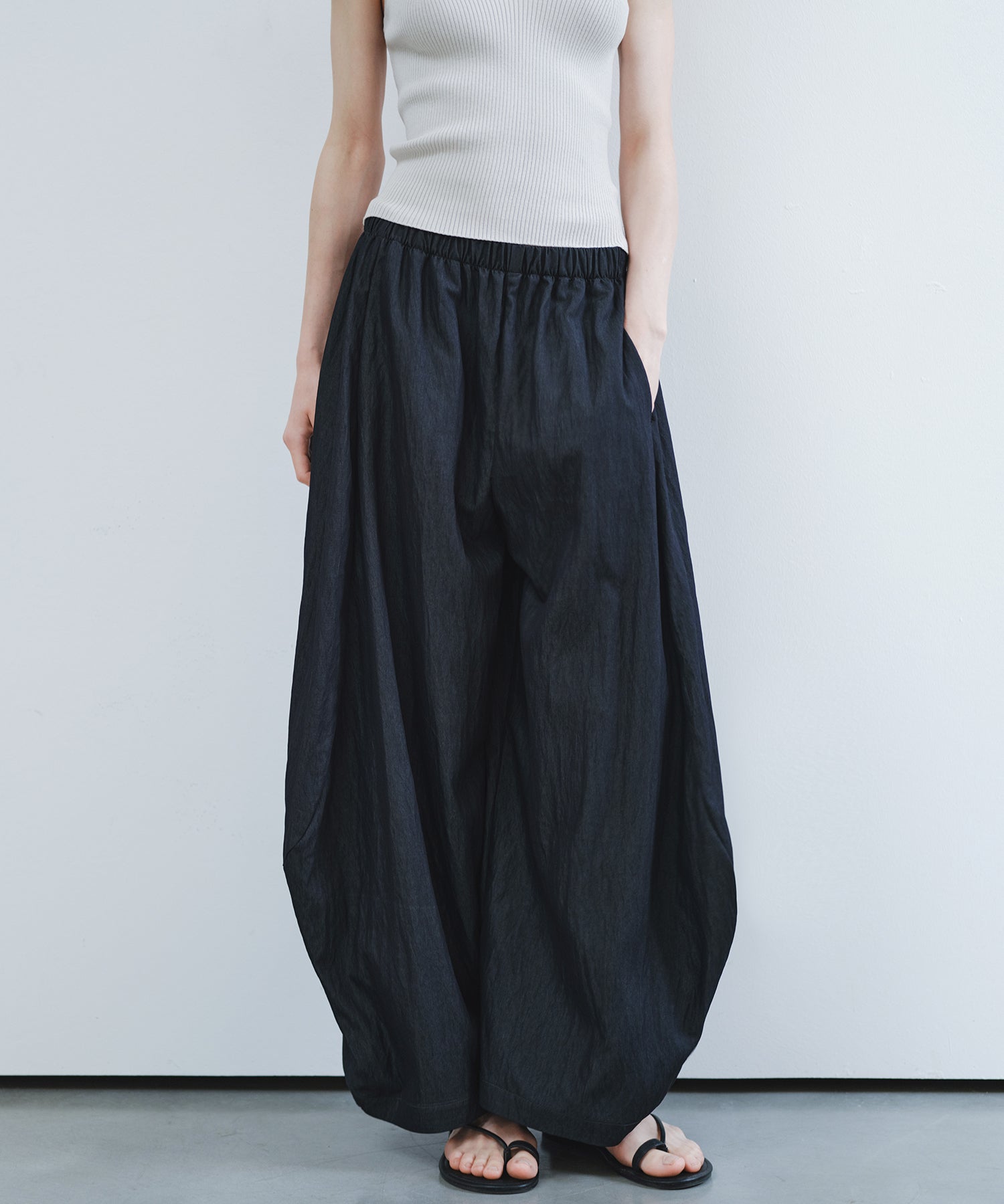 「6月上旬~中旬出荷」Nuanced Draped Wide Pants