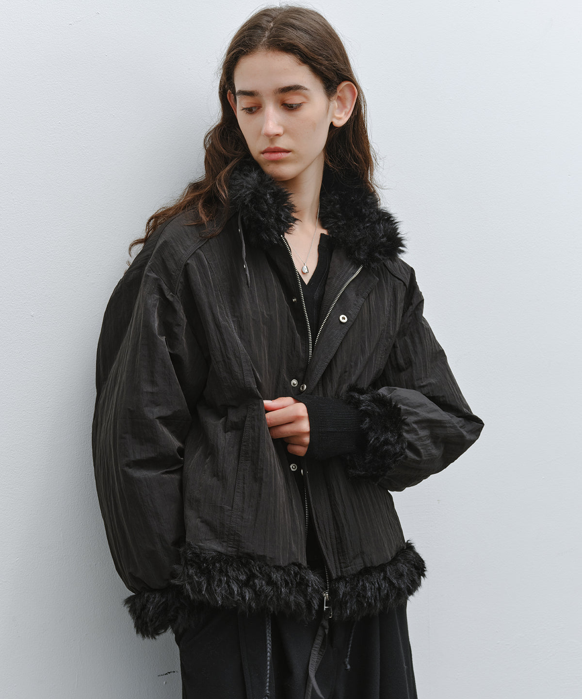「10月下旬出荷予定」Faux Fur Trim Stand Collar Short Down Jacket