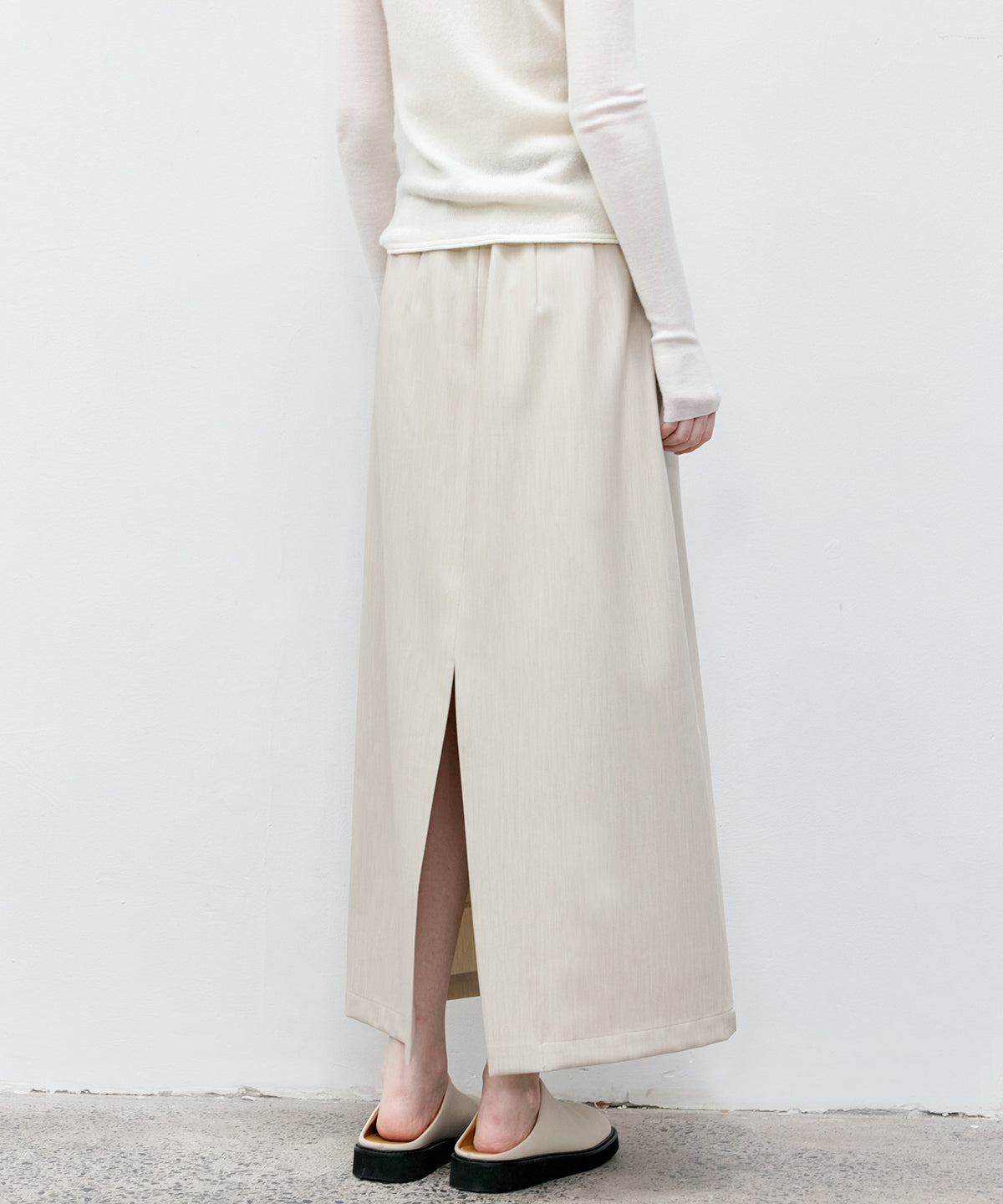 Back Slit Straight Maxi Skirt