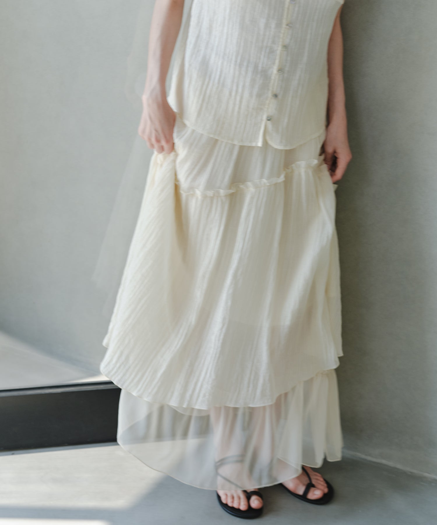 「7月上旬~中旬出荷」Sheer Panel Tiered Flare Skirt