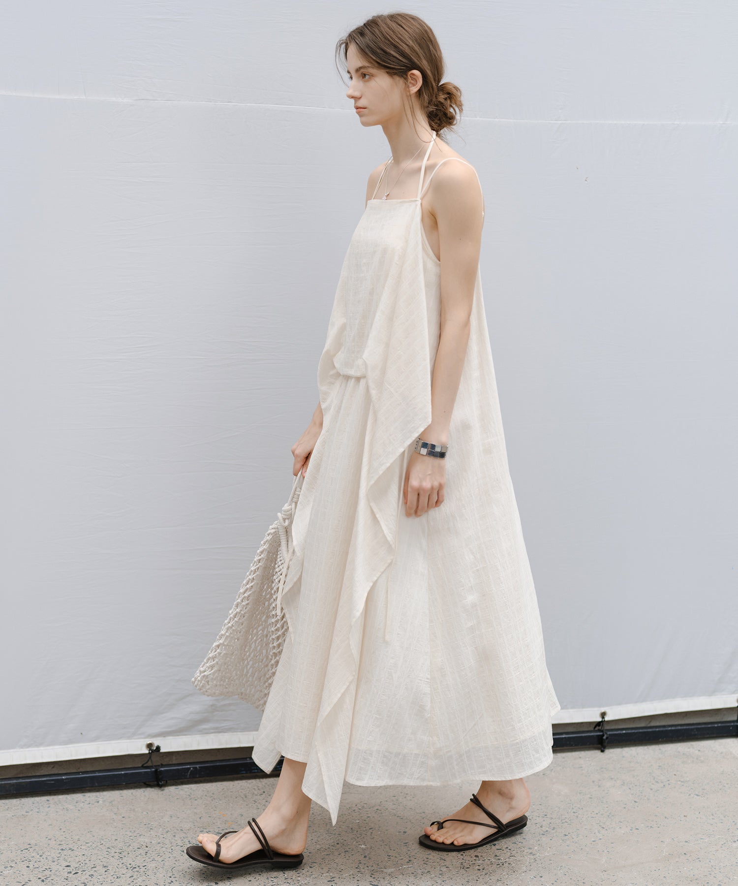 「2月下旬~3月上旬出荷」Textured Crepe Slip Dress