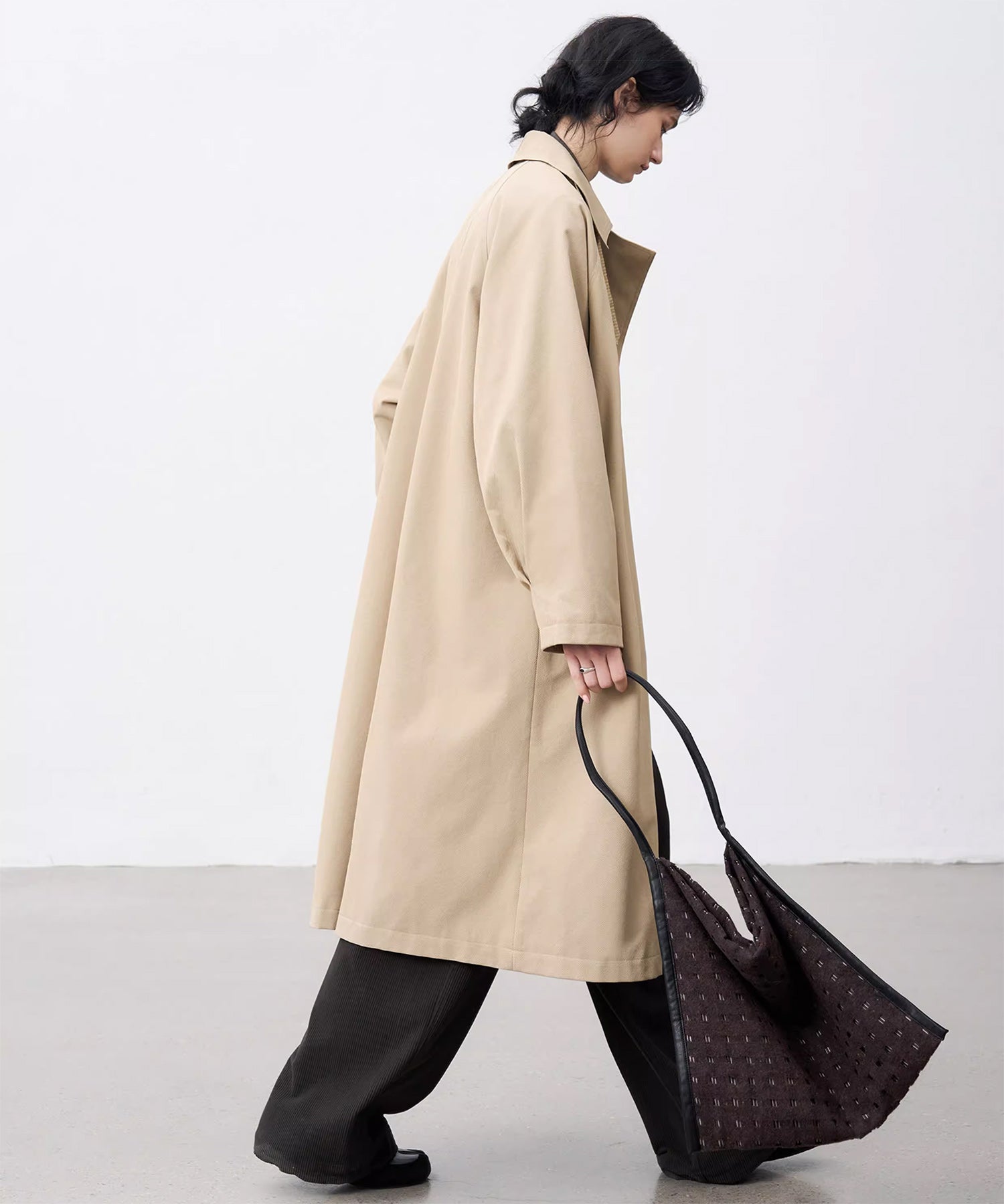 Structured Raglan Trench Coat – Oversized Fit