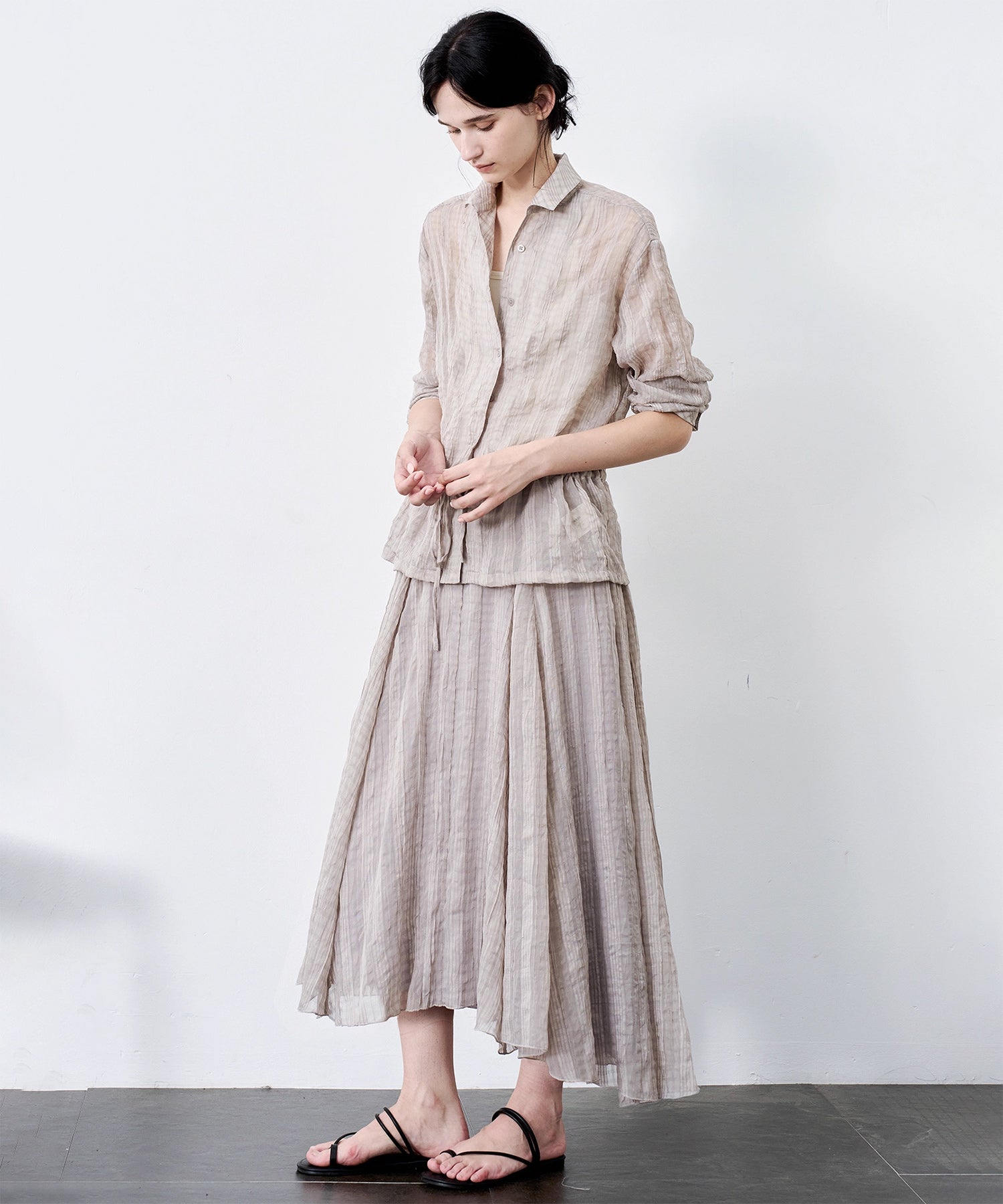 Asymmetric Hem Crinkled Check Midi Skirt – A-Line Silhouette