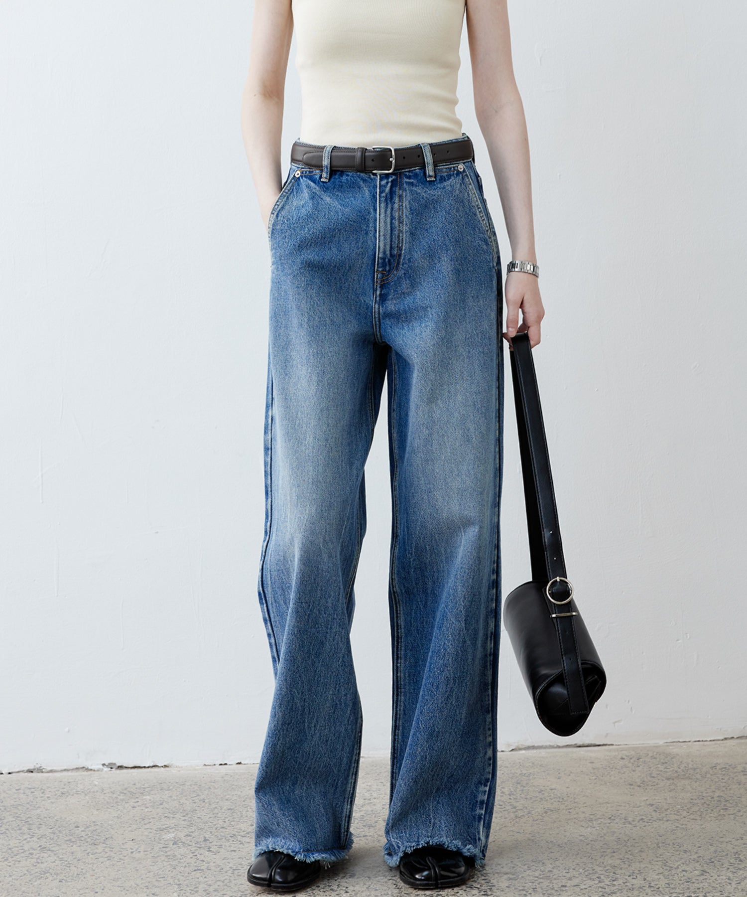 Frayed Hem Straight Denim Pants