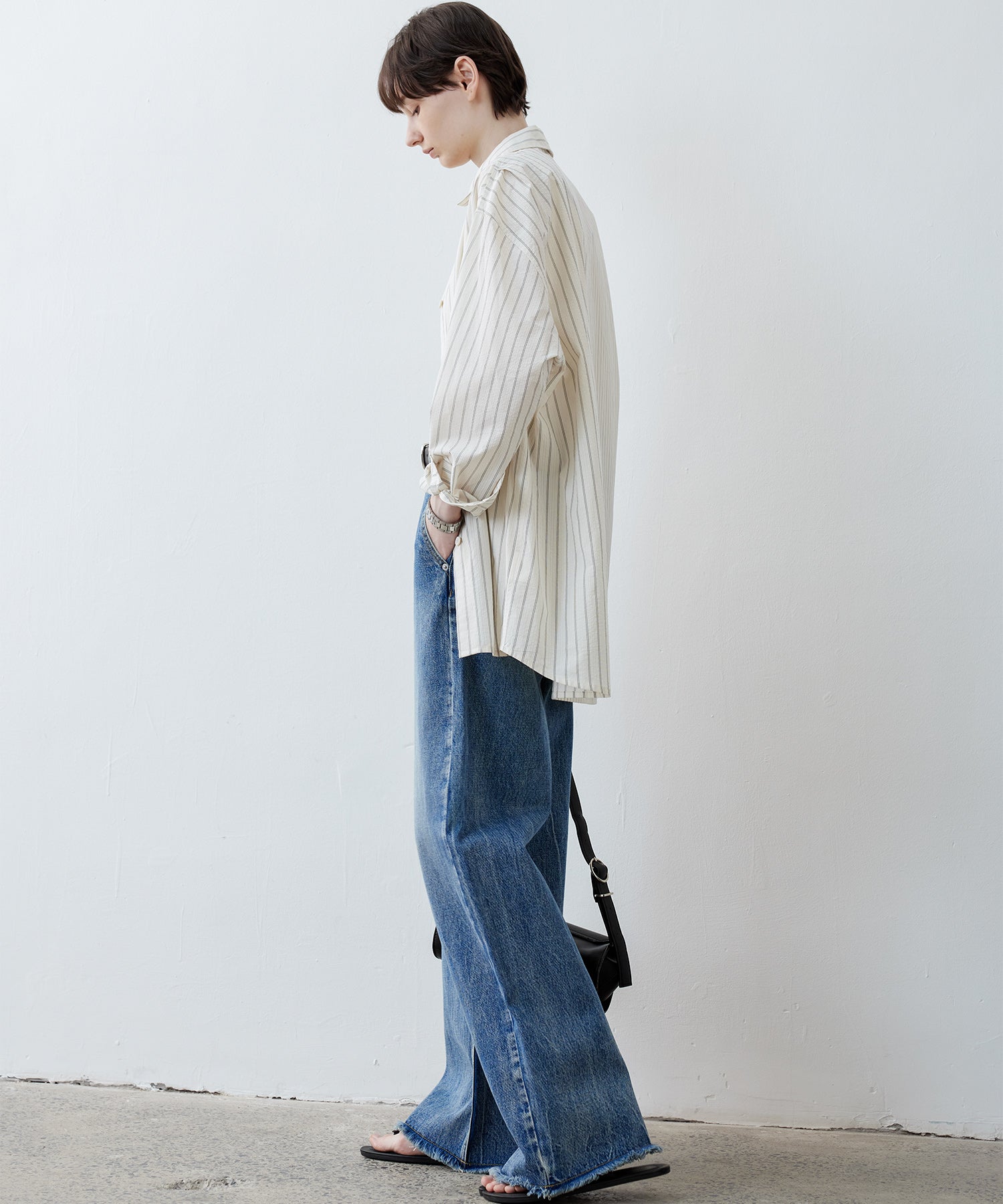 Frayed Hem Straight Denim Pants