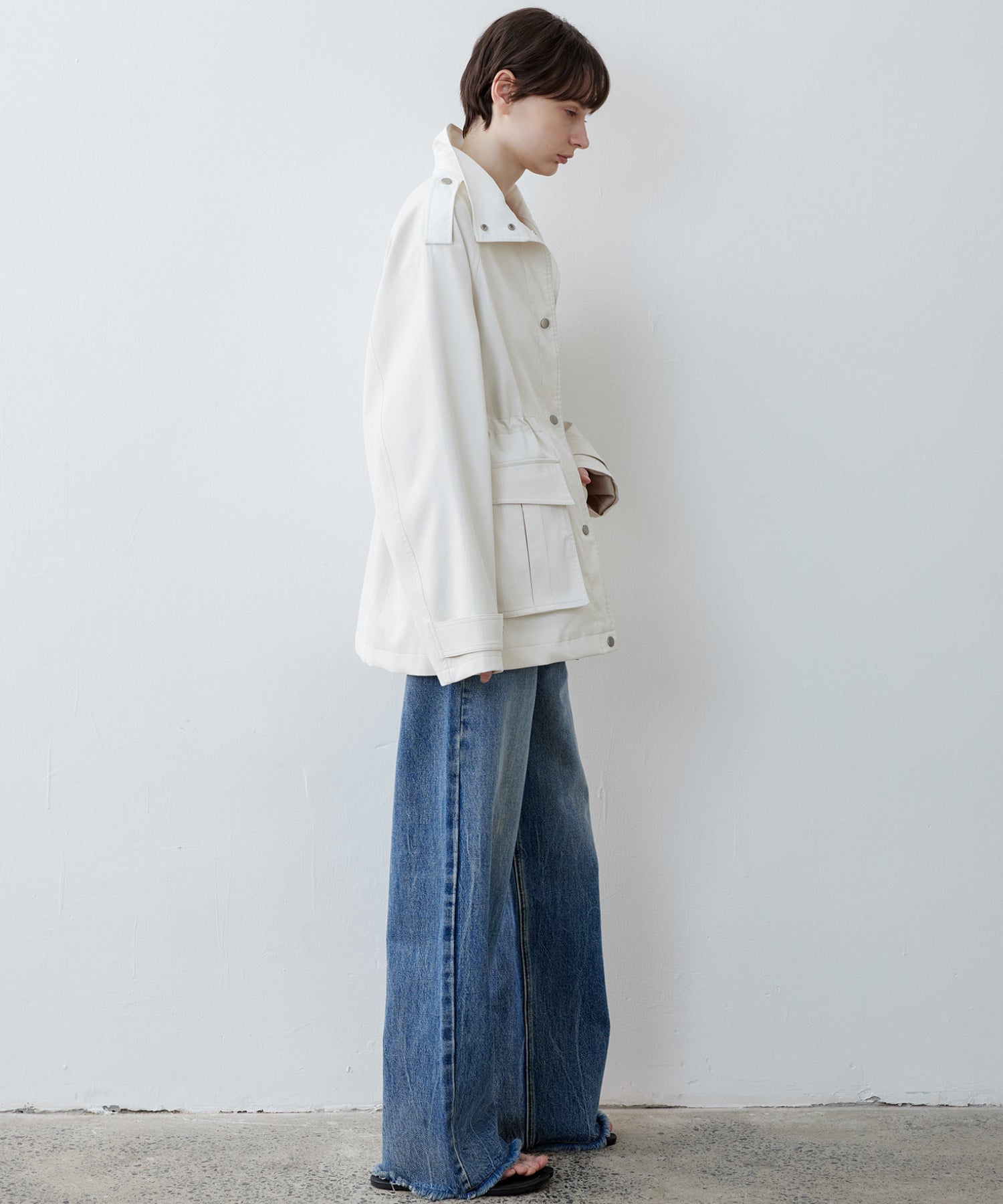 Frayed Hem Straight Denim Pants