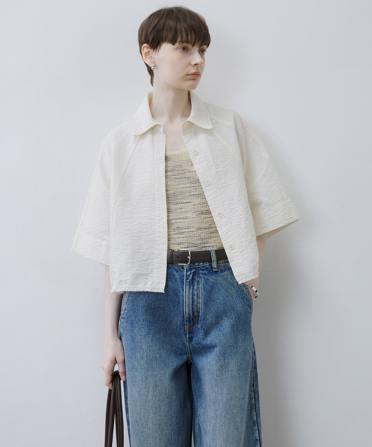 Artisanal Texture Shirt with Fringe Design – 5-Sleeve Raglan Style