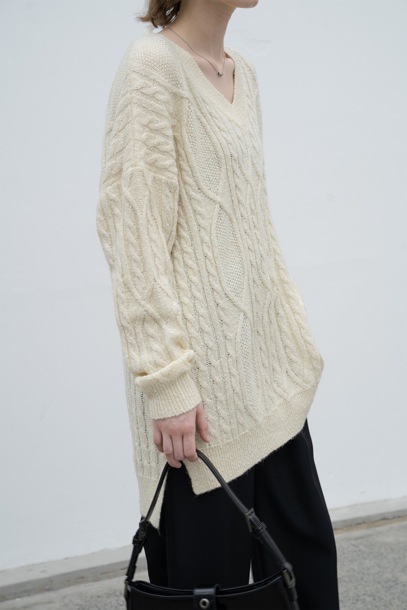 Cable-knit jacquard oversized V-neck knit top