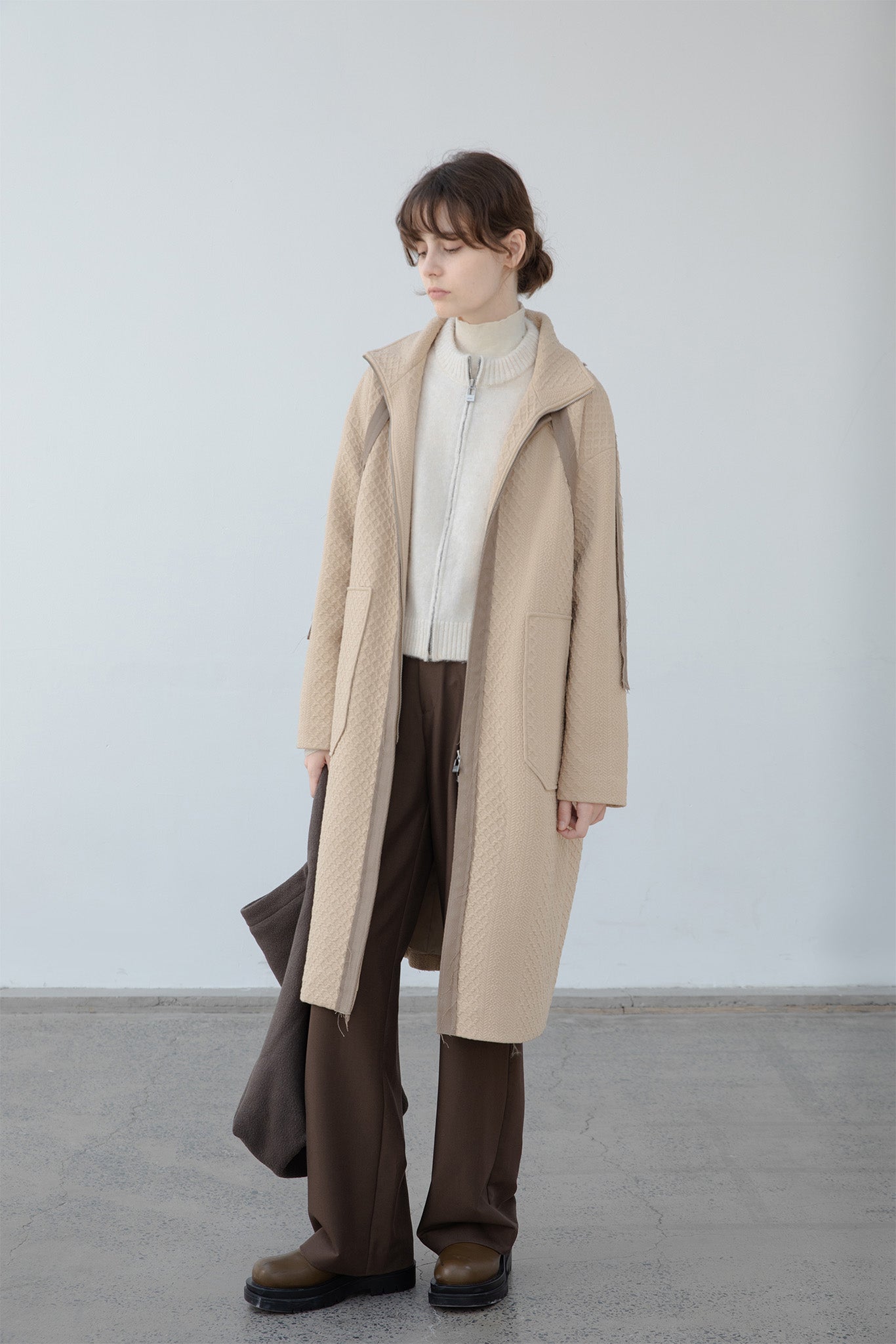 Cut-off line cable jacquard high neck long coat