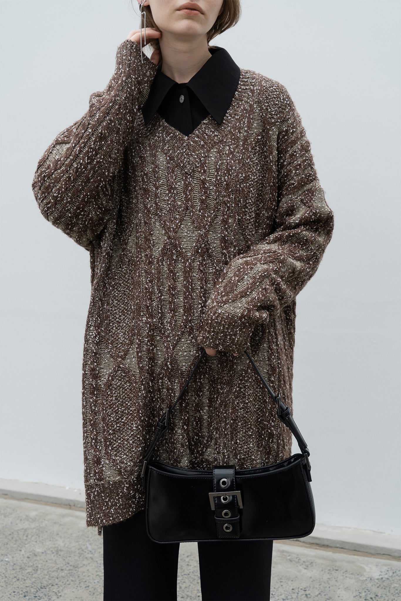 Cable-knit jacquard oversized V-neck knit top