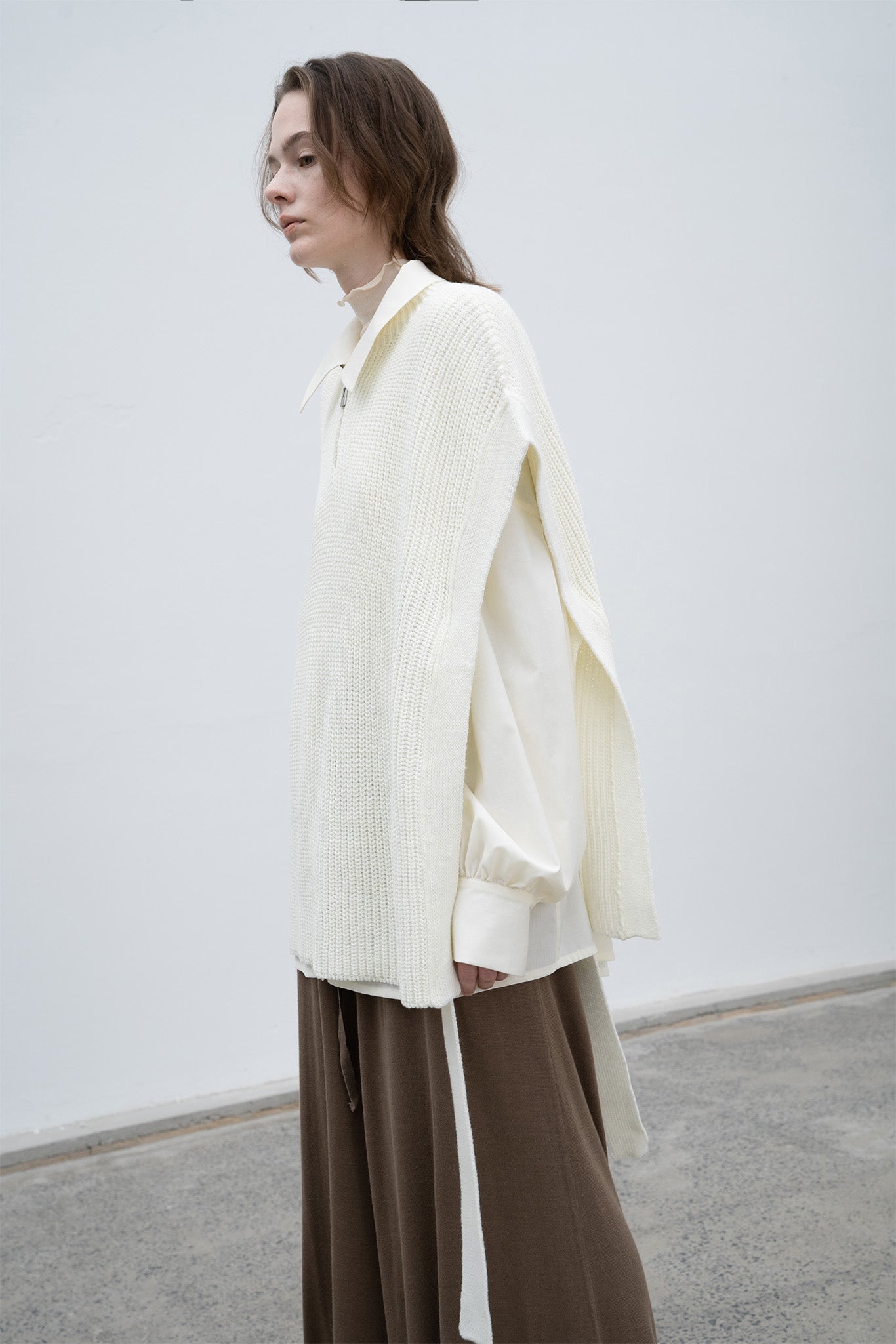 Stand collar high neck half zip up side open knit vest