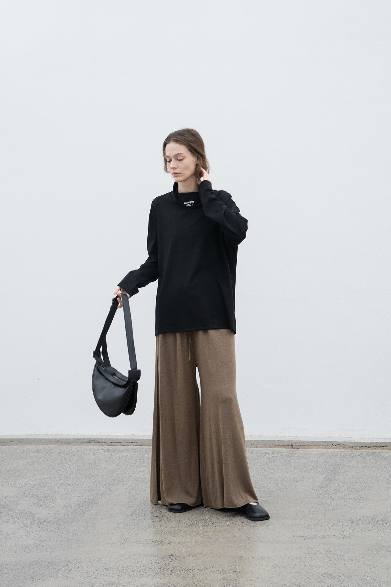 High neck long T-shirt cut-and-sew tops with logo