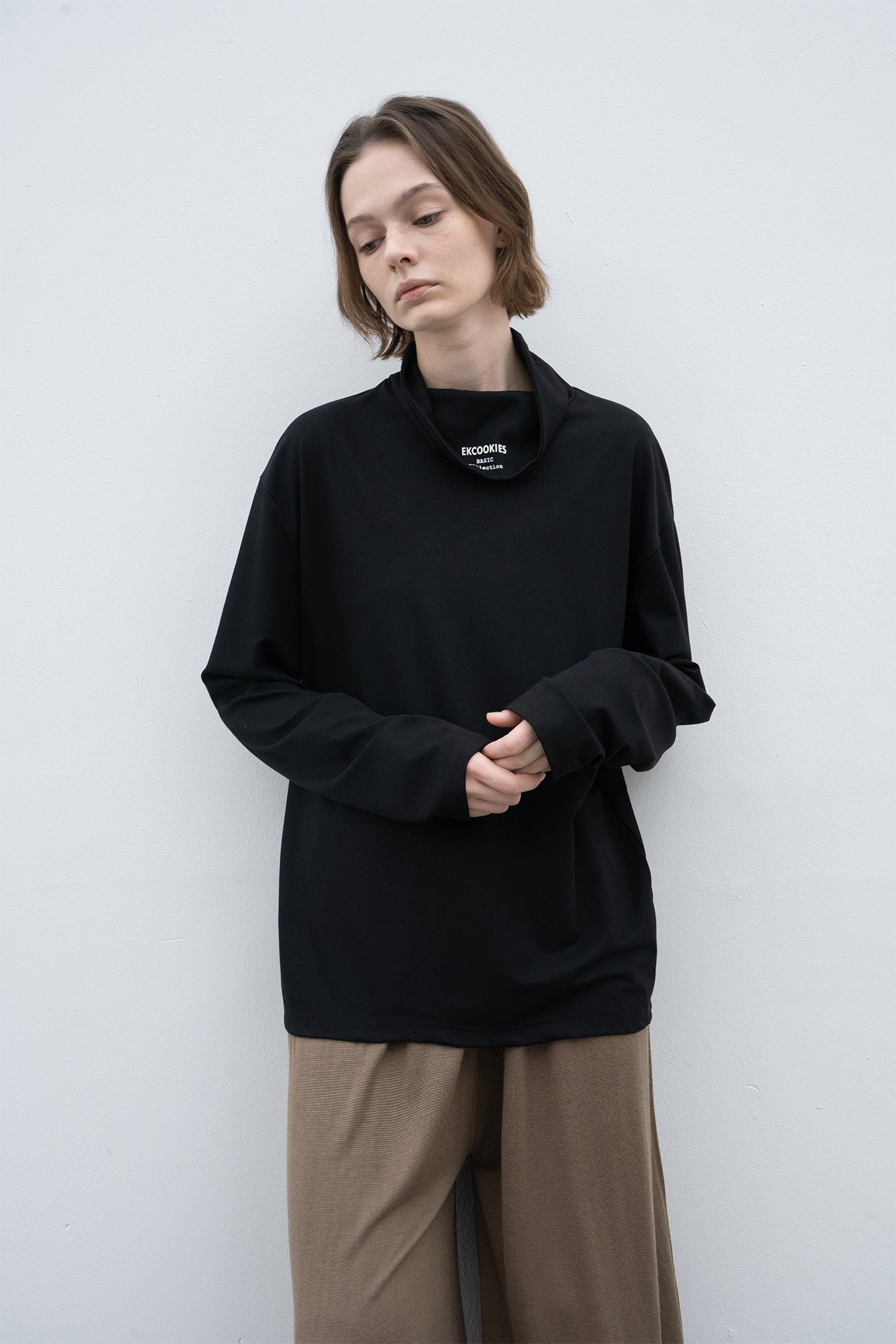 High neck long T-shirt cut-and-sew tops with logo