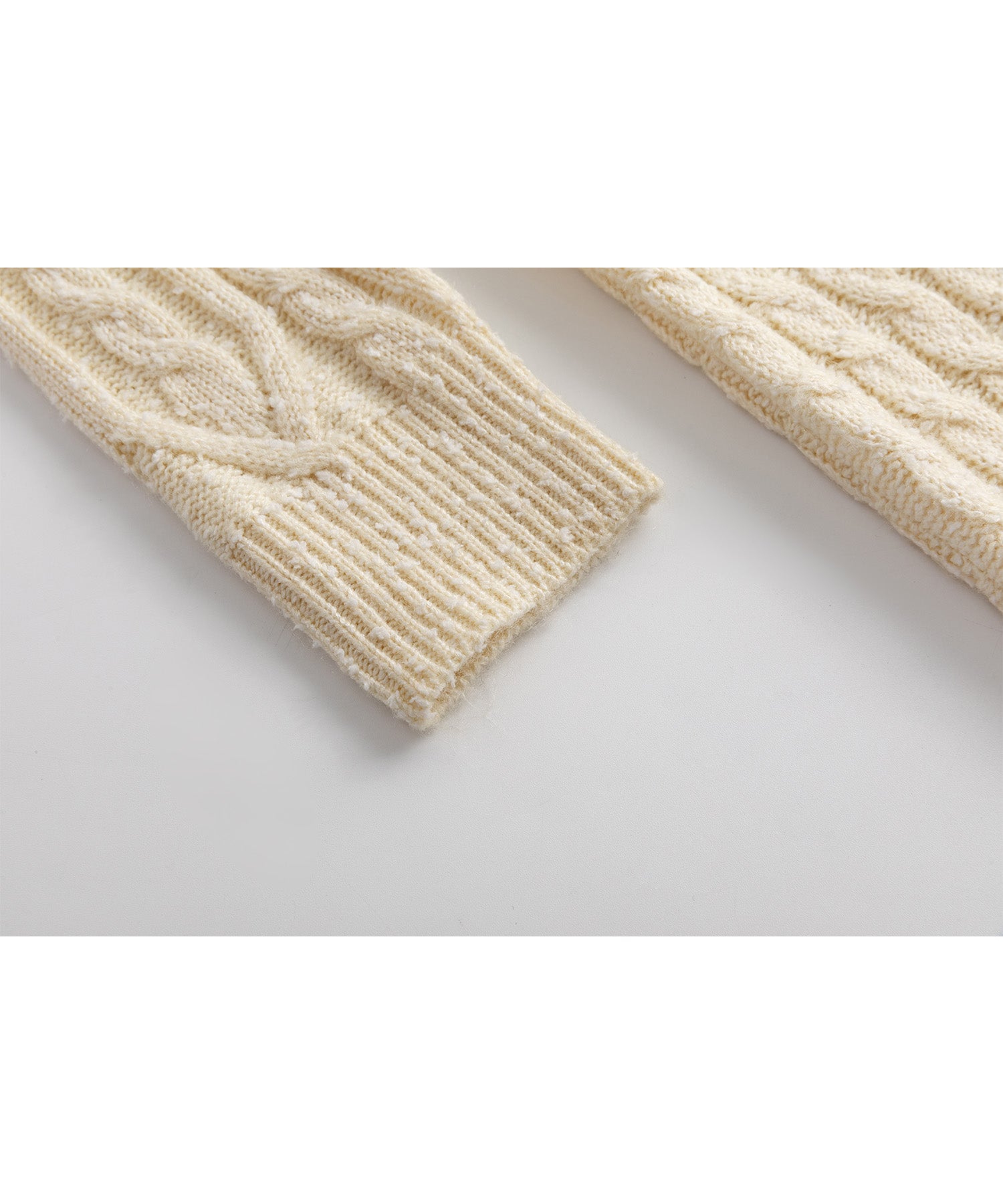 Cable-knit jacquard oversized V-neck knit top