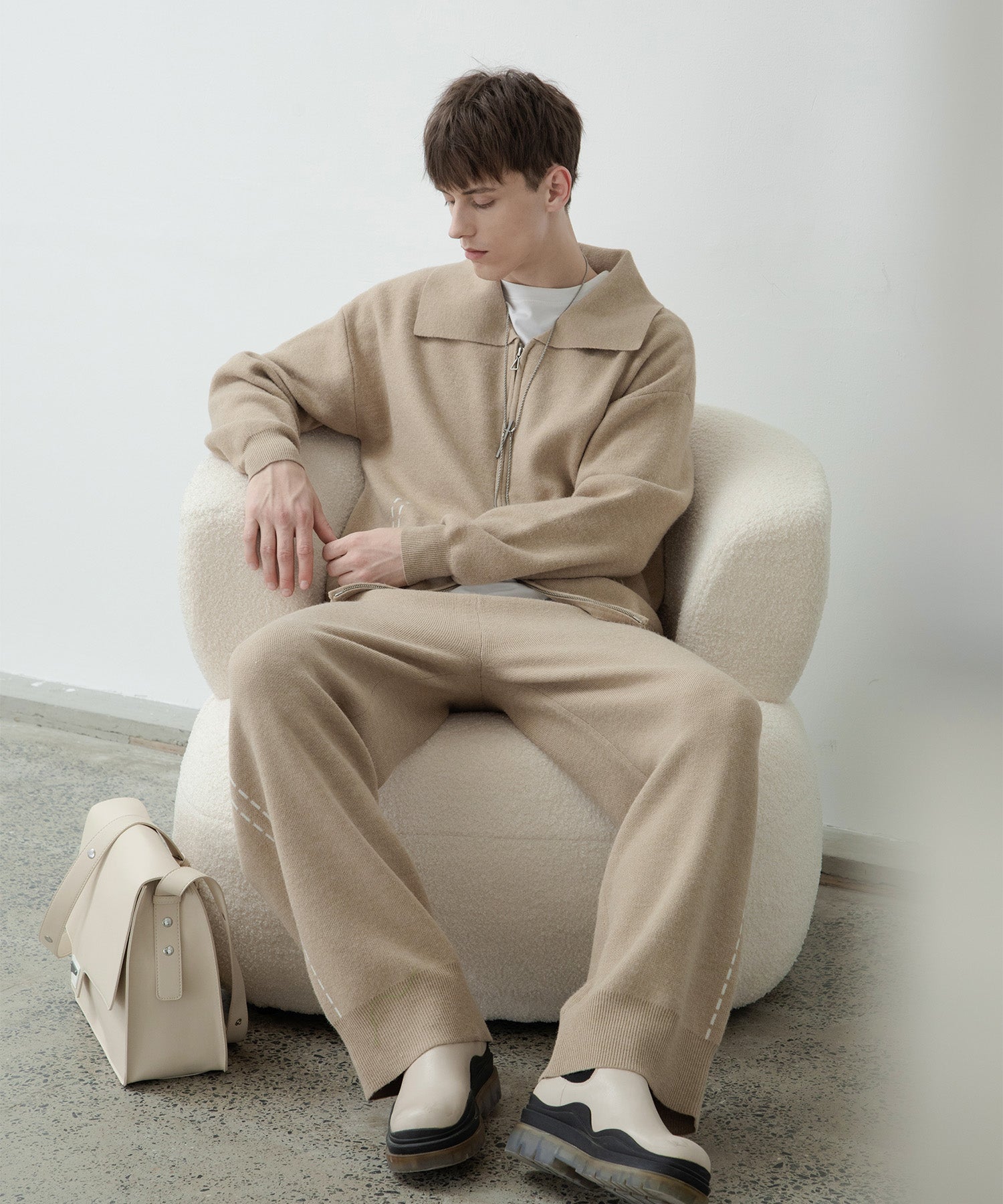 【 UNISEX 】 밀라노 리브 니트 블루존