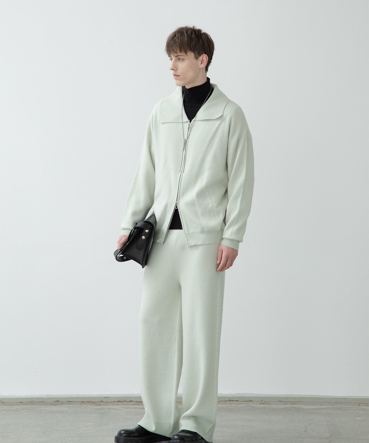 【 UNISEX 】 밀라노 리브 니트 블루존