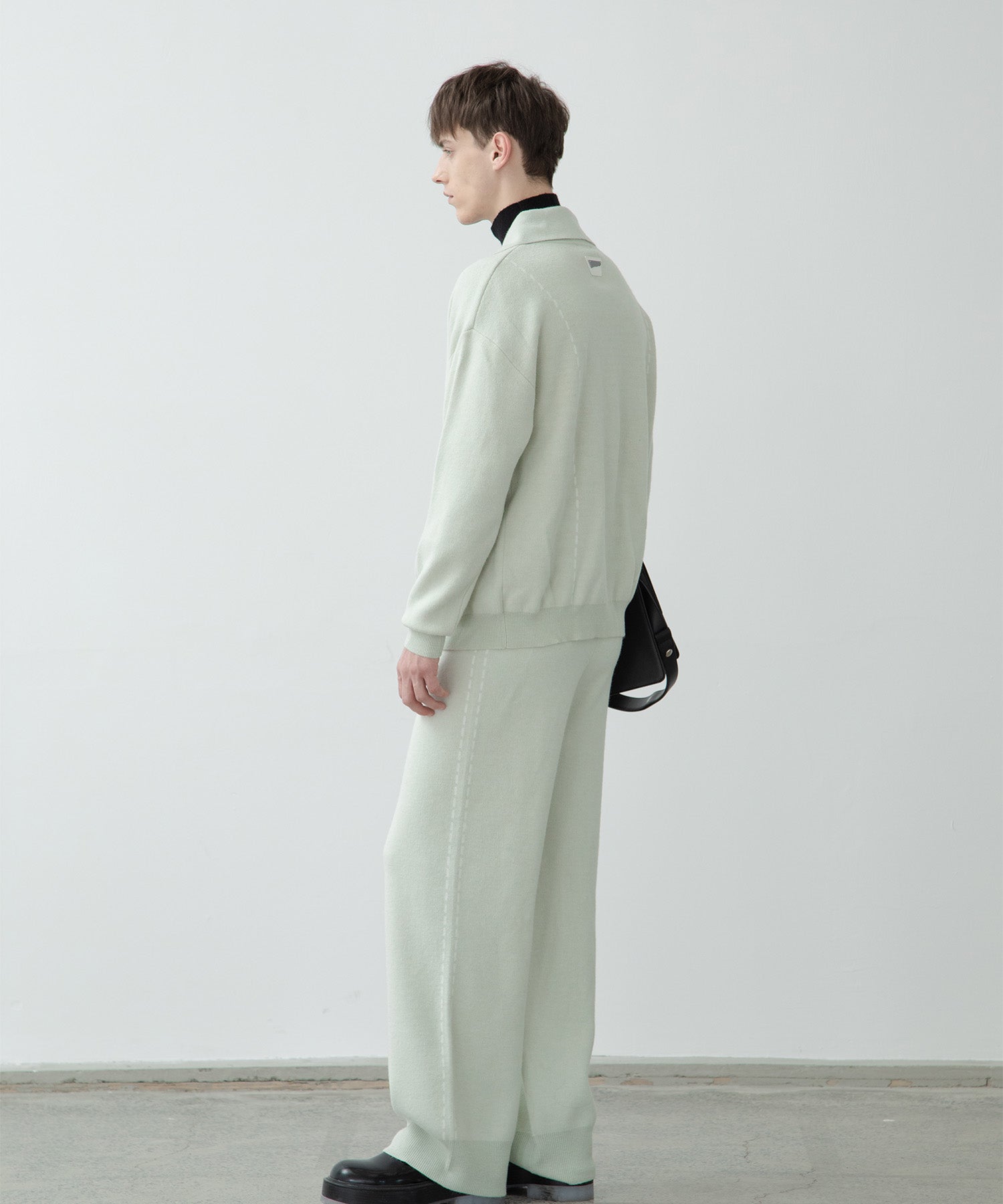 【 UNISEX 】 밀라노 리브 니트 블루존