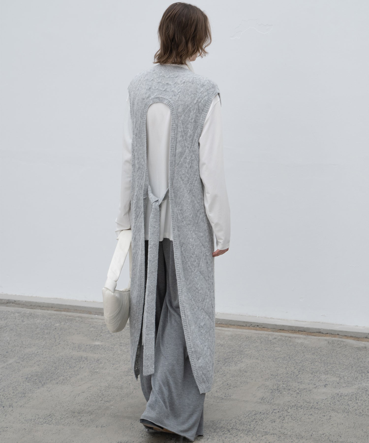 Back open cable knit long knit vest dress 