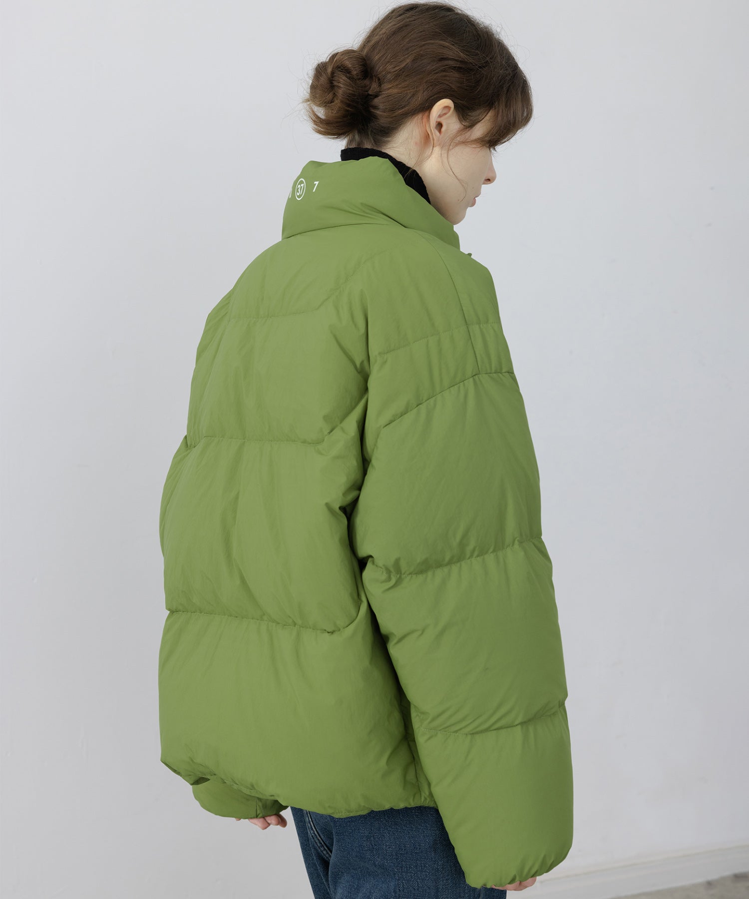 color volume down jacket 