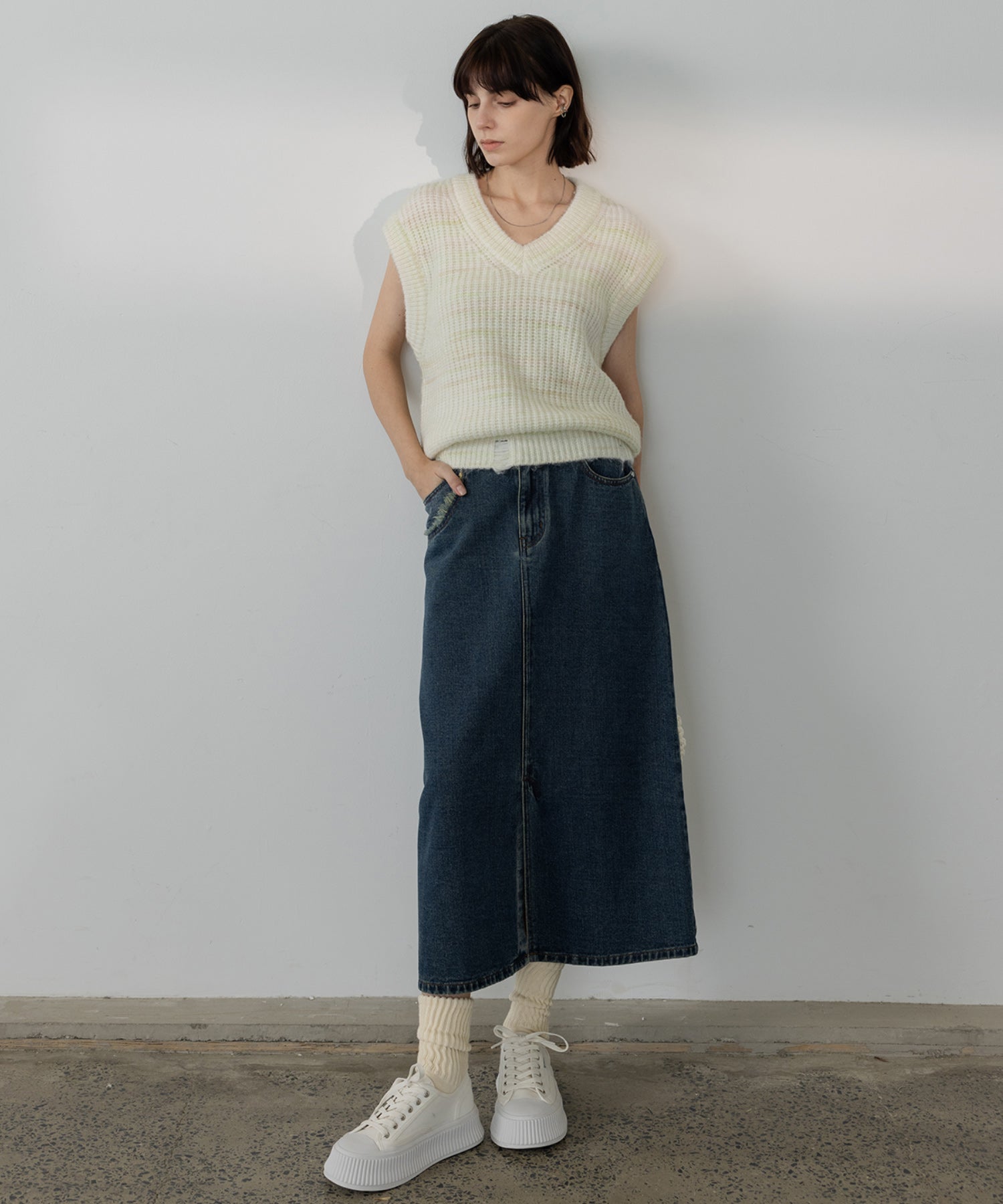 V neck knit vest 
