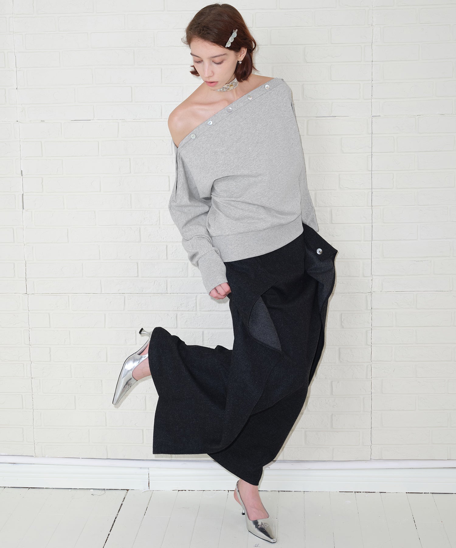 Adjustable Neck Shell Button Batwing Sleeve Lightweight Sweatshirt