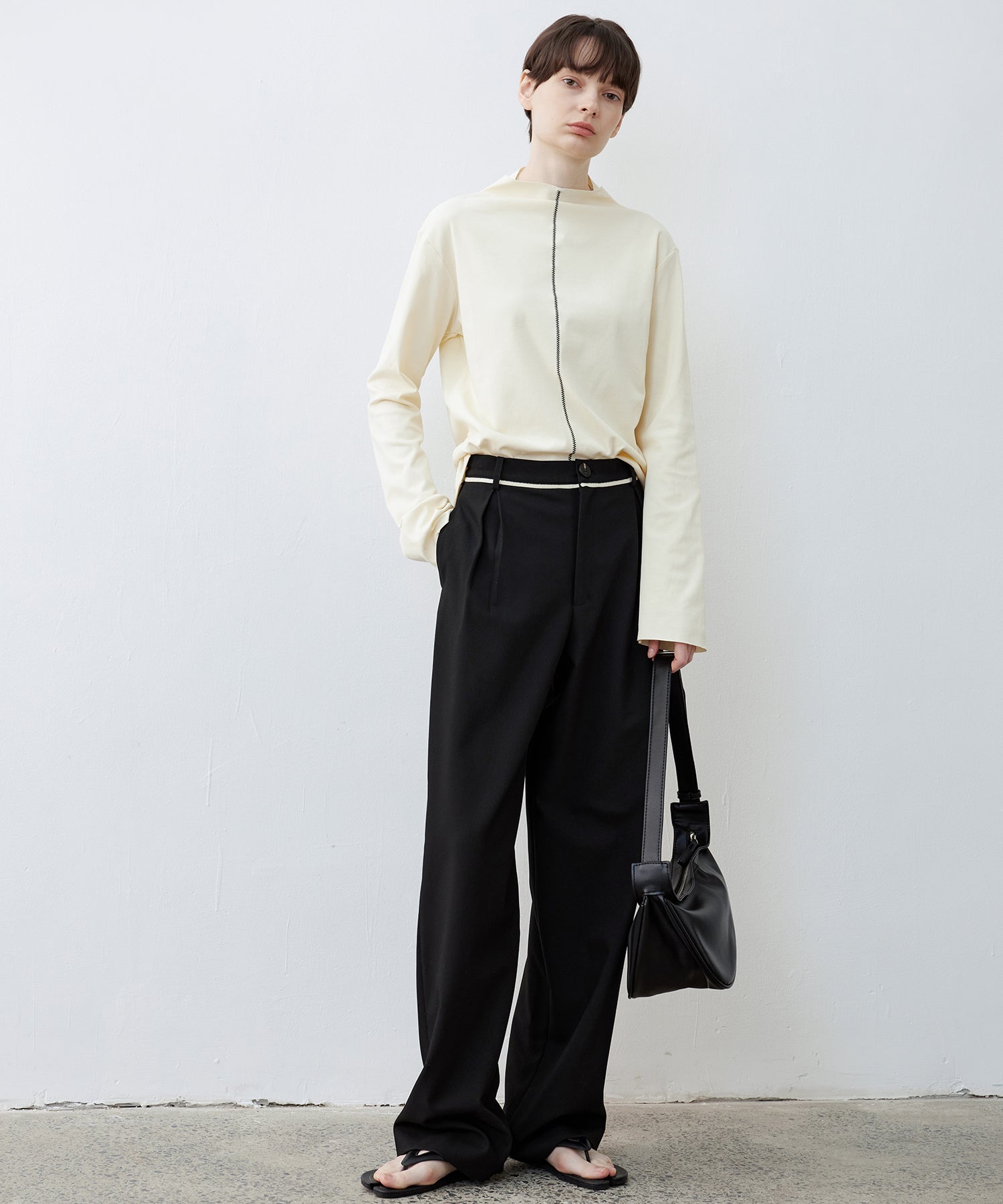 Mid-Rise Tapered Trousers