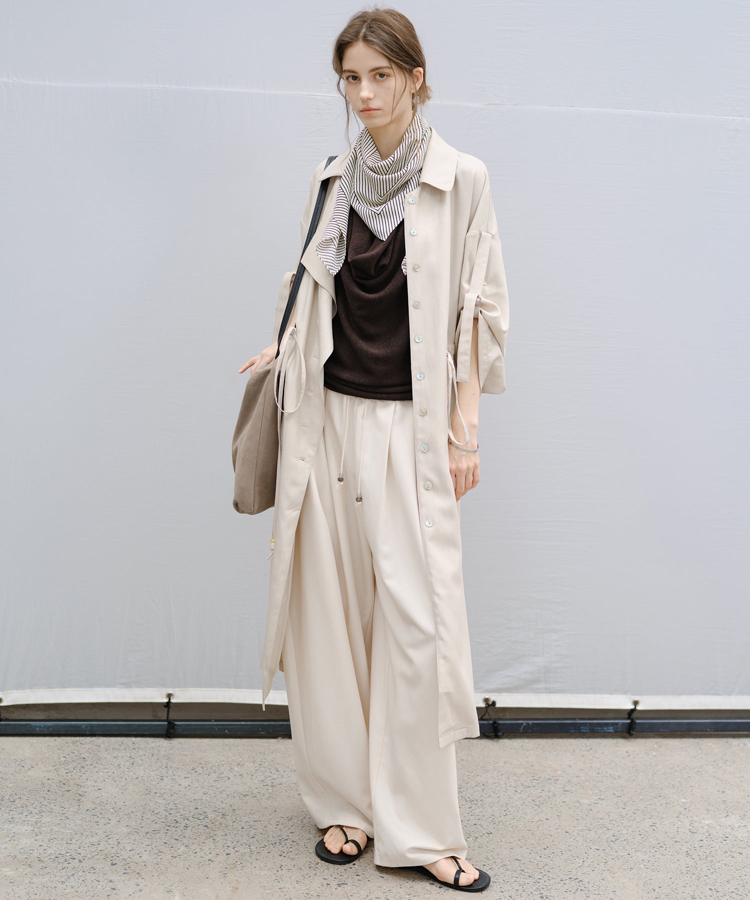 Sculpted Curve Wide Pants – Minimal Line Fit