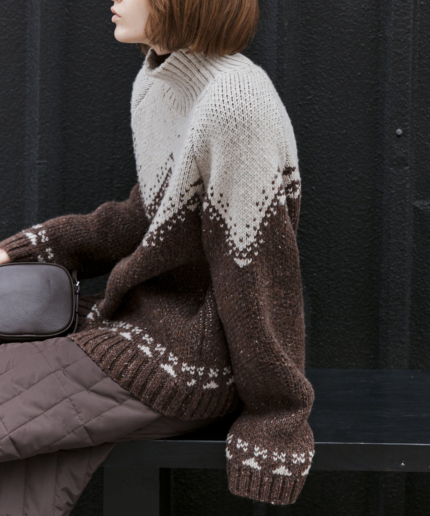 Totem Pattern Heavyweight Jacquard Turtleneck Sweater