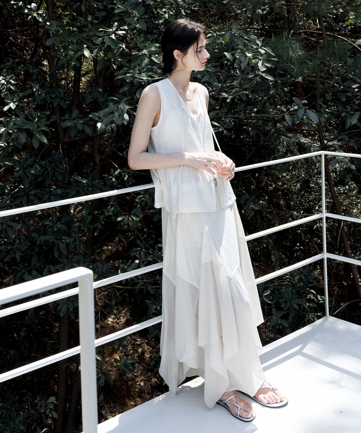 Flowy Tie Design Vest – Layered Look Summer Blouse